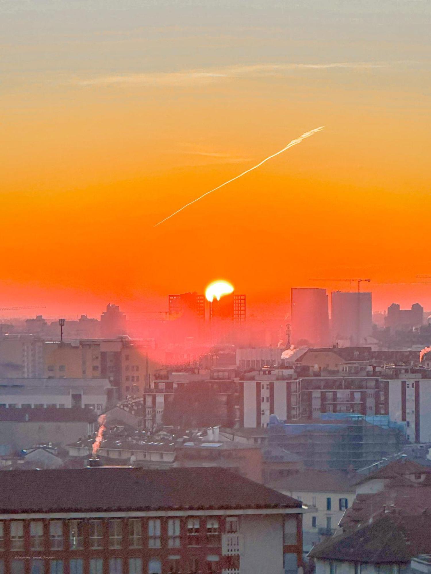 Ariberto Panoramica - 13 Piano - 8 Min Da Duomo Appartamento Milano