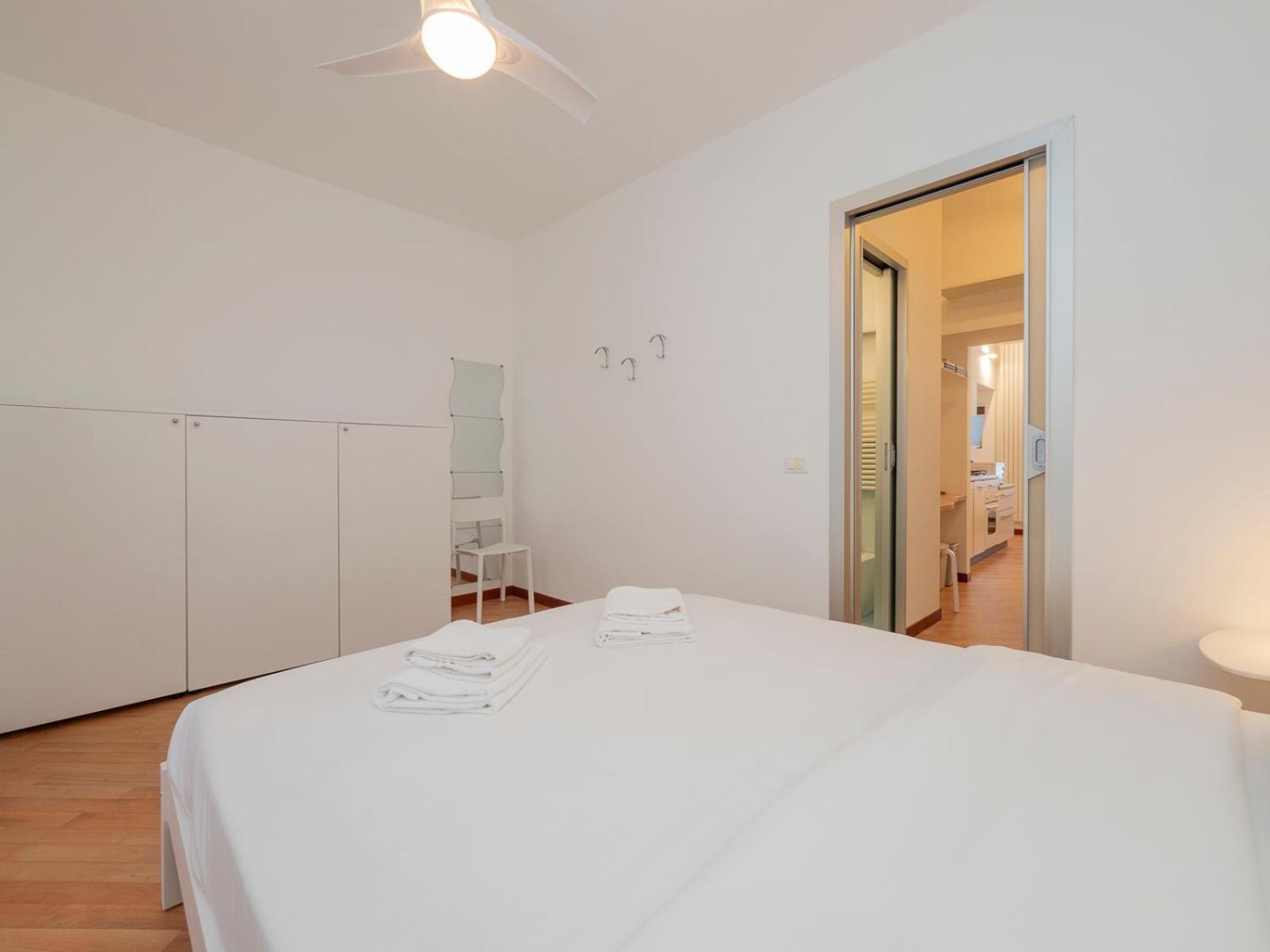 Italstay - Bramante Newly Refurbished Flat *