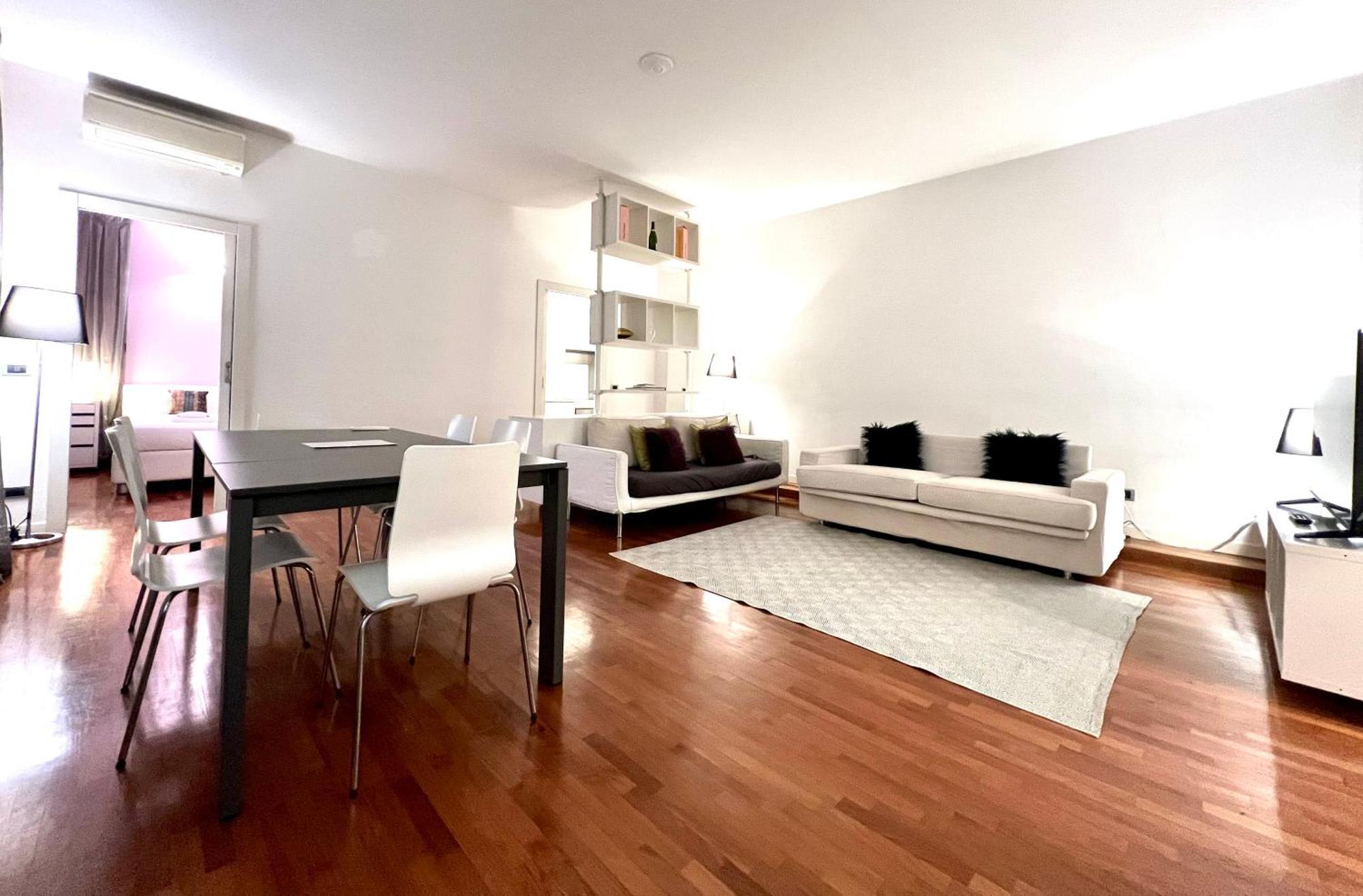 Appartement Big Luxury Shopping District Duomo Lima-m1 Fiera Milaan