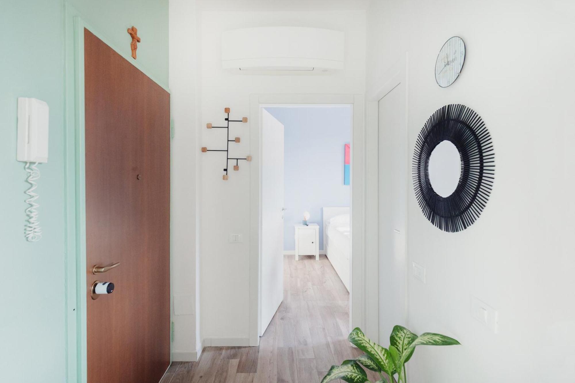 Il Sorriso Di Fofo - Vicino Ai Navigli - Gohost *