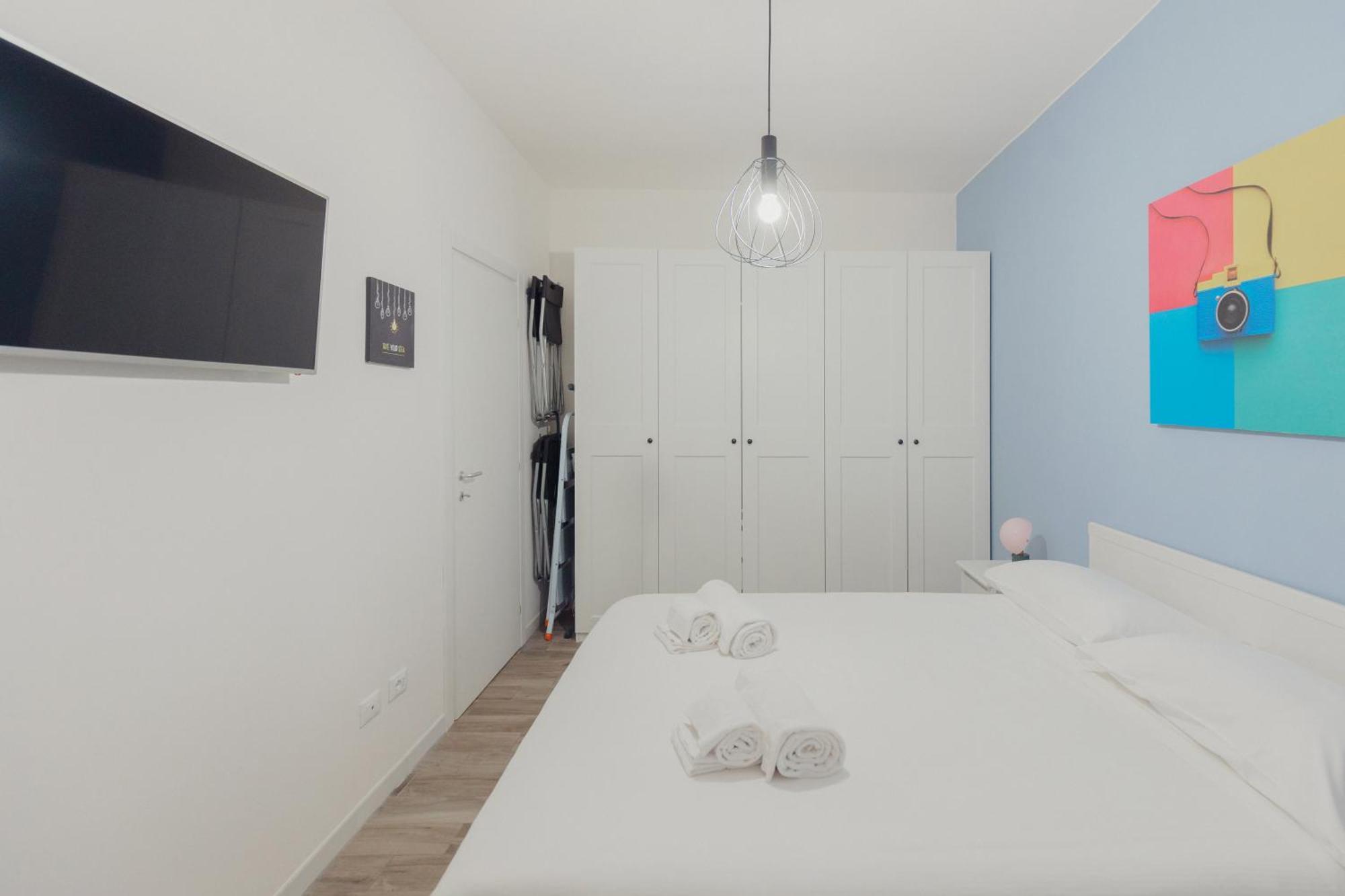 Il Sorriso Di Fofo - Vicino Ai Navigli - Gohost * Milan