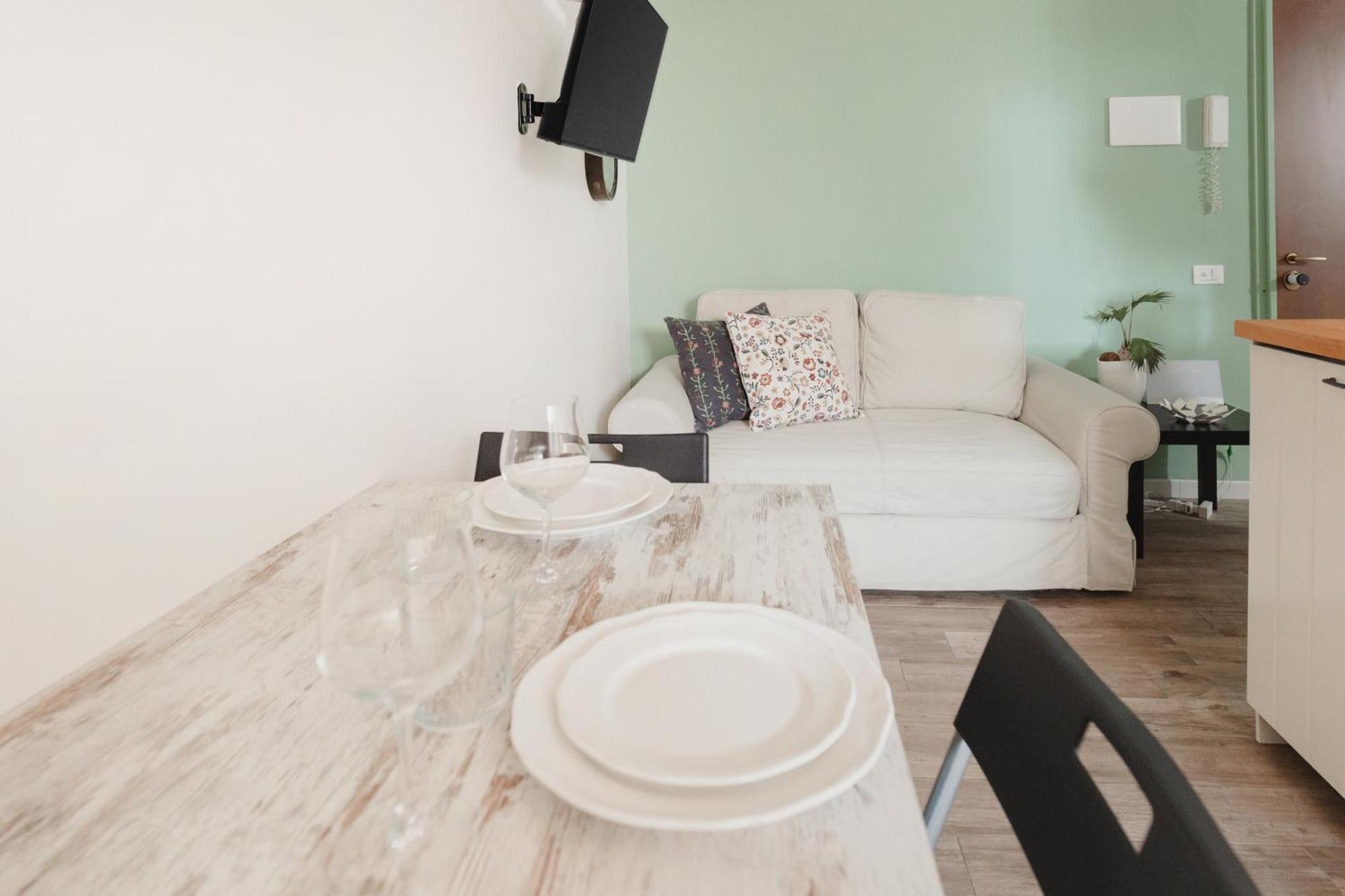 Apartment Il Sorriso Di Fofo - Vicino Ai Navigli - Gohost *