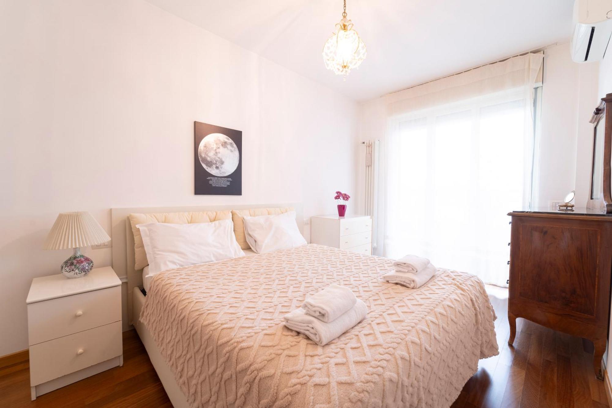 I Host - Adamello 8 Milano