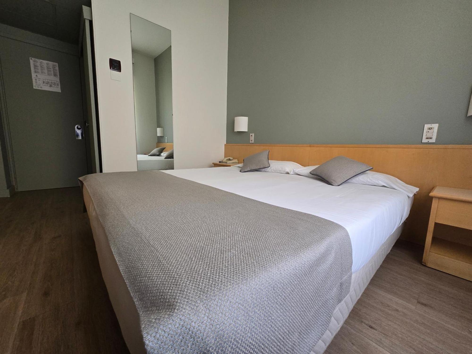 Mokinba Sant'ambroeus Hotel