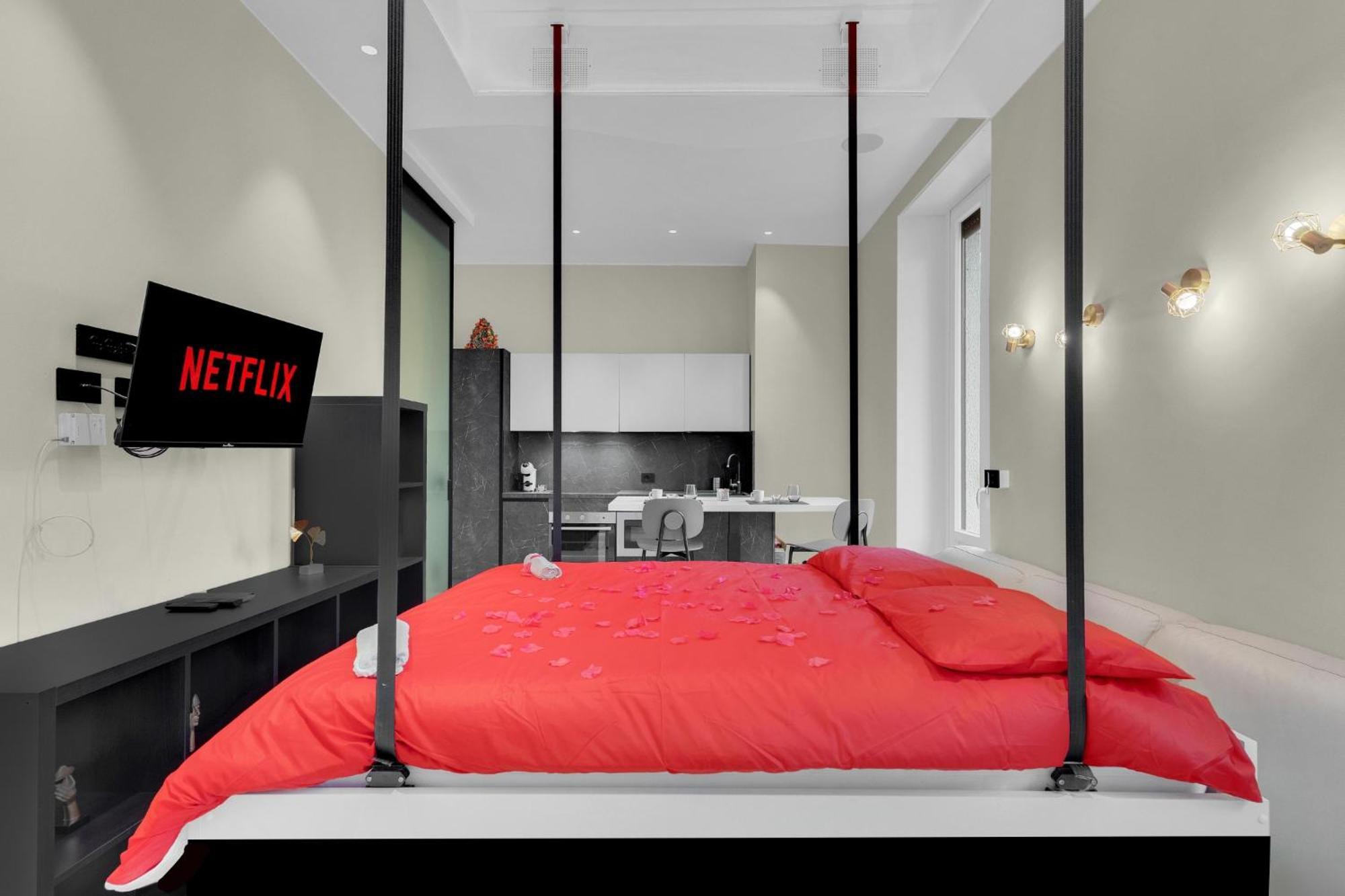 Appartamento Is In The Air - Suspended Bed & Bath Hub Milano