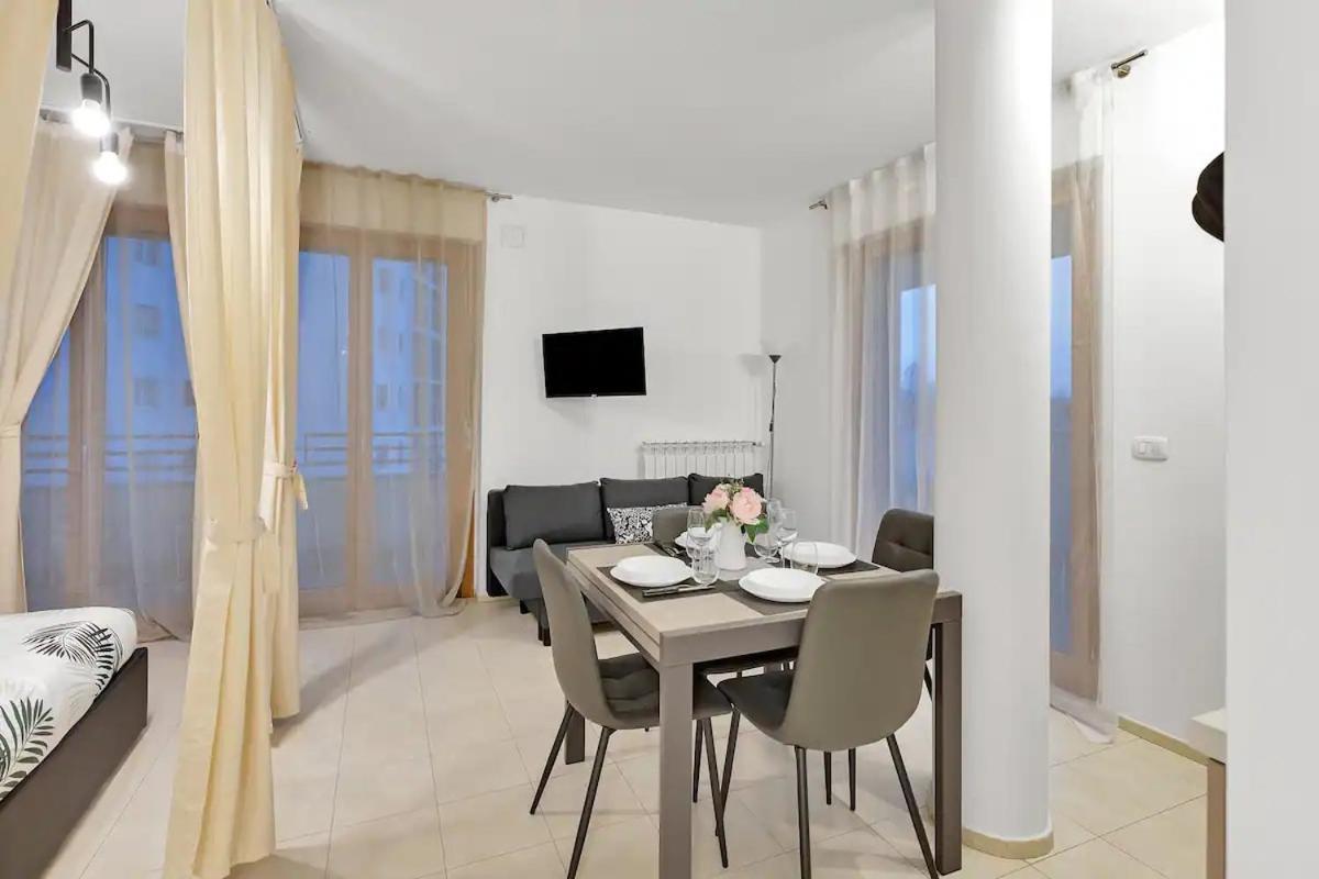 10 Min From Linate-private Garage Appartamento Milano