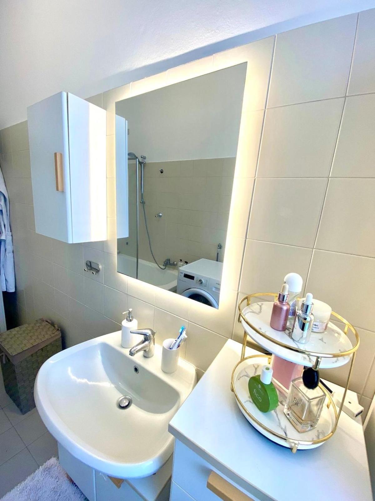 La Dolce Darsena - Your Escape Near Navigli And Duomo Apartment Milan