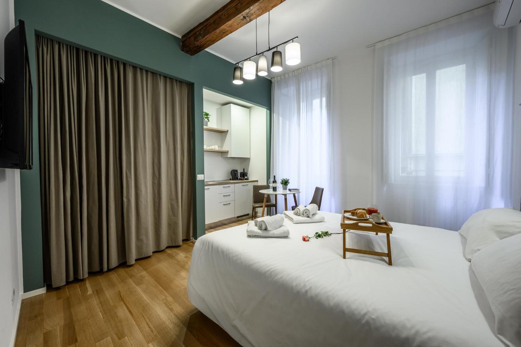 Stylish Loft & Luxury In Duomo Brera Apartment