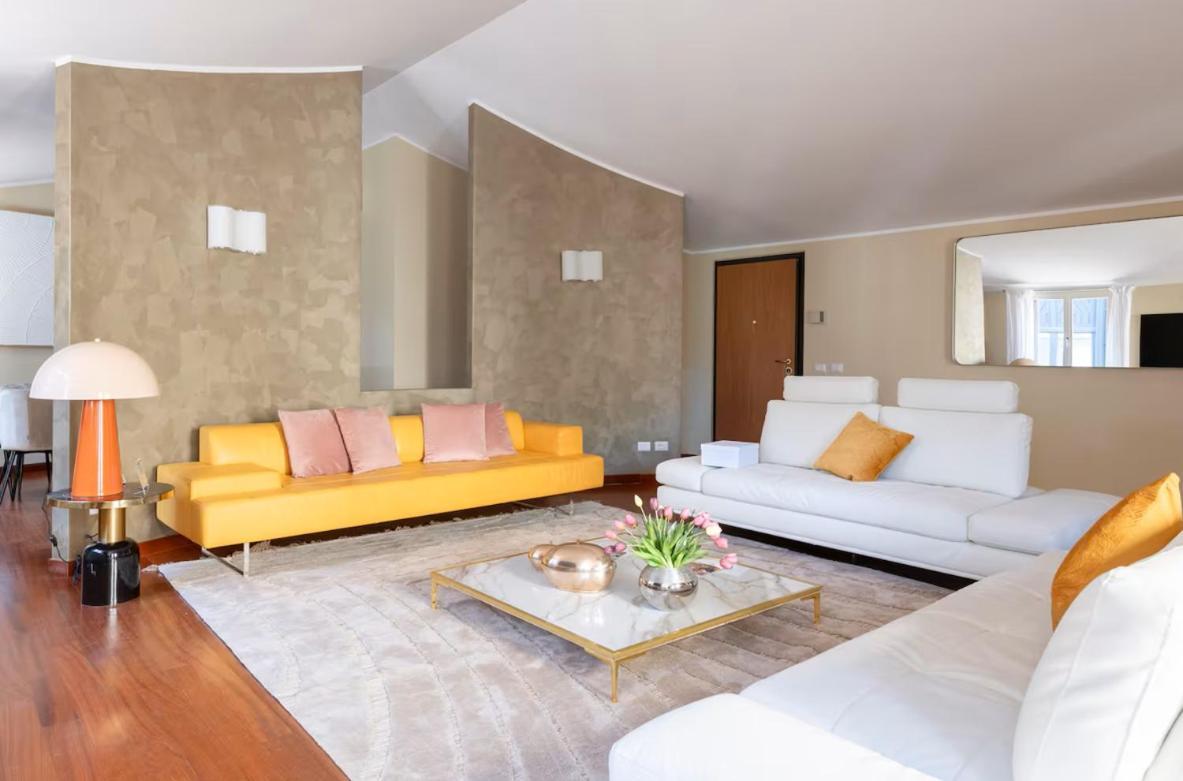 Appartement 4 Bedroom Apartament With Terrace-duomo View