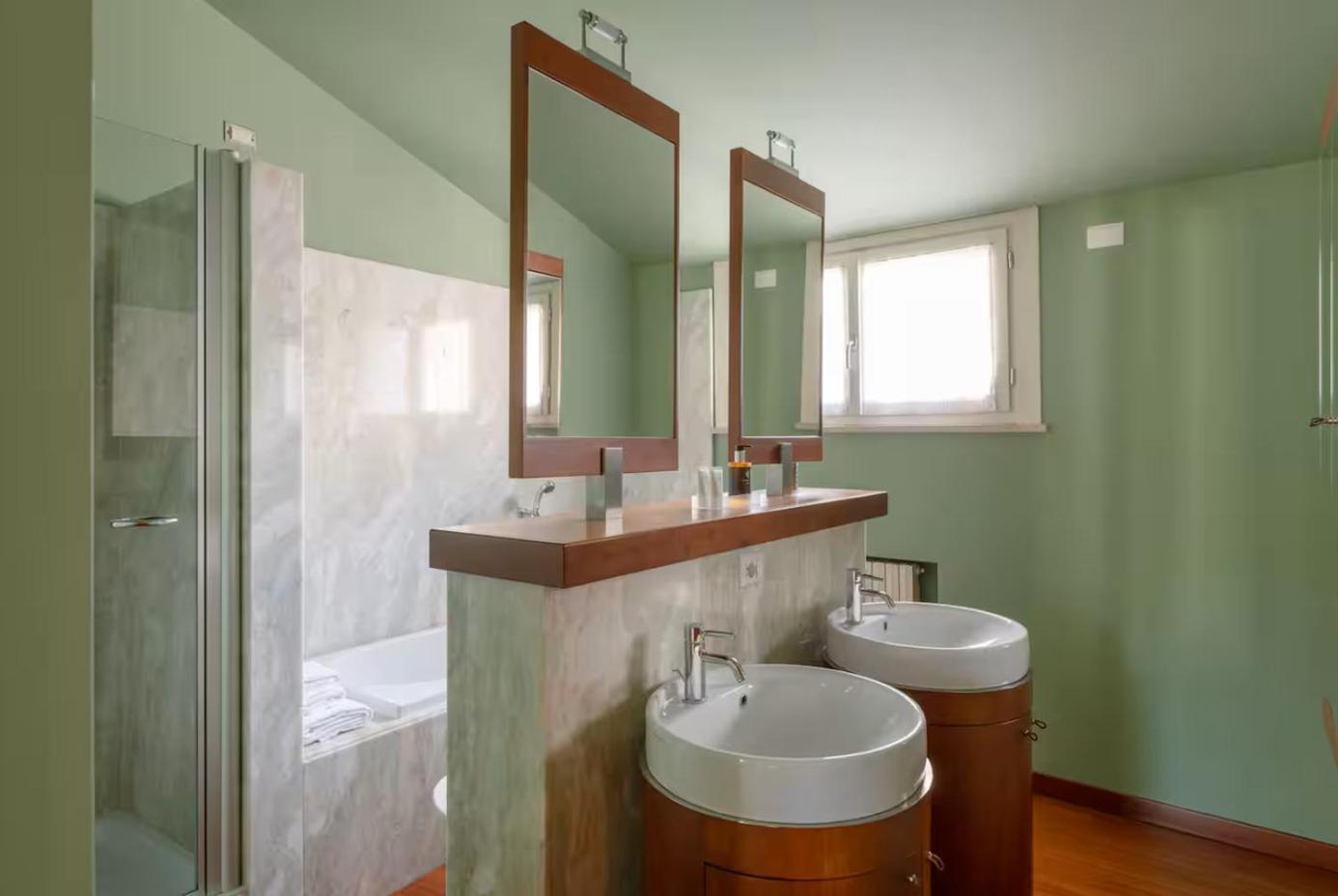 Appartement 4 Bedroom Apartament With Terrace-duomo View