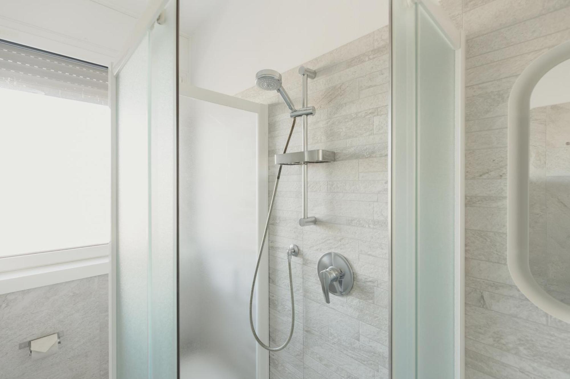 Gohost - Modern With Private Terrace Near Duomo Apartment Mailand