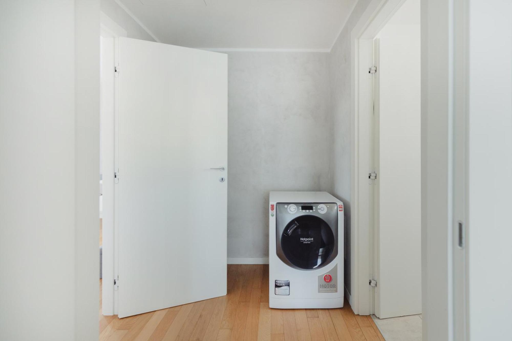 Gohost - Modern With Private Terrace Near Duomo
