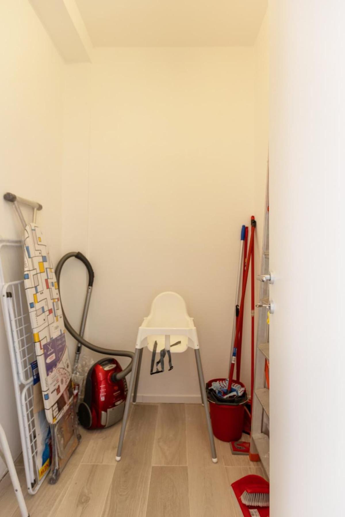Appartamento Modern 2 Bedrooms Tortona Via Savona - Mirable Pm *