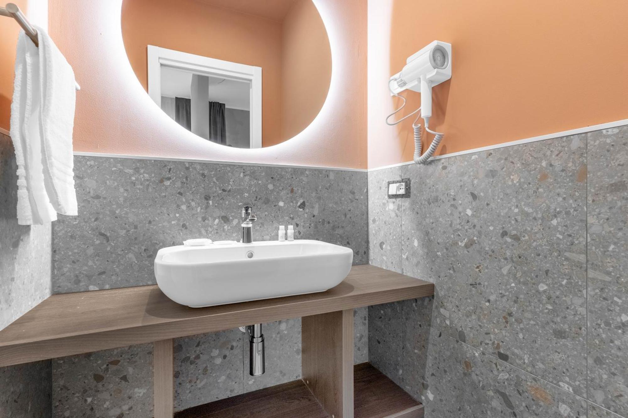 Hotell Torriani Foresteria Lombarda