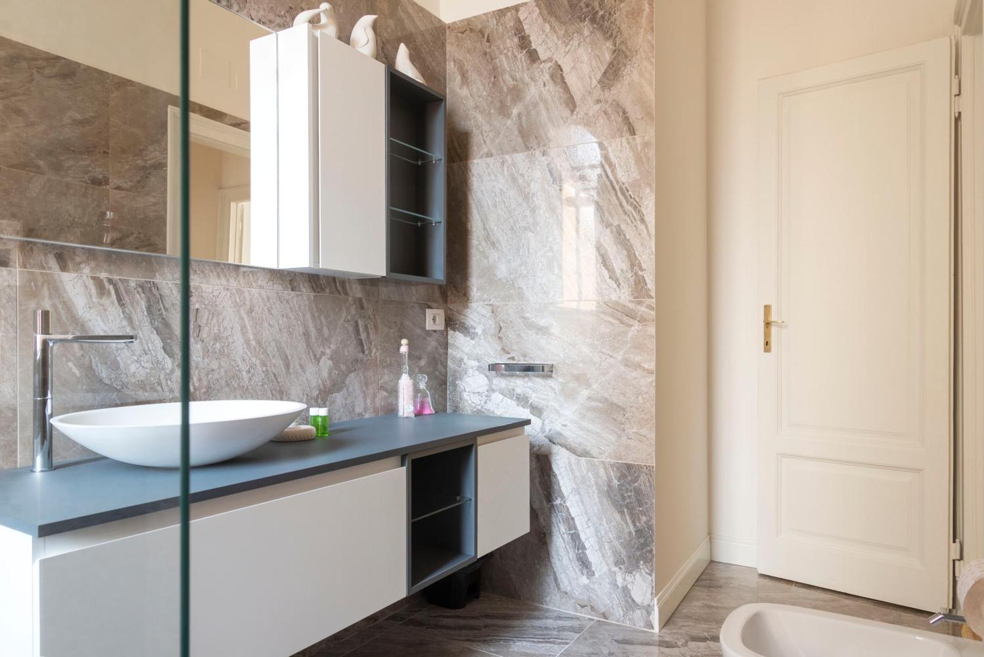 Navigli Harmony Flat, Beautiful & Bright Apartment, 3 Bdr Apartment Milan