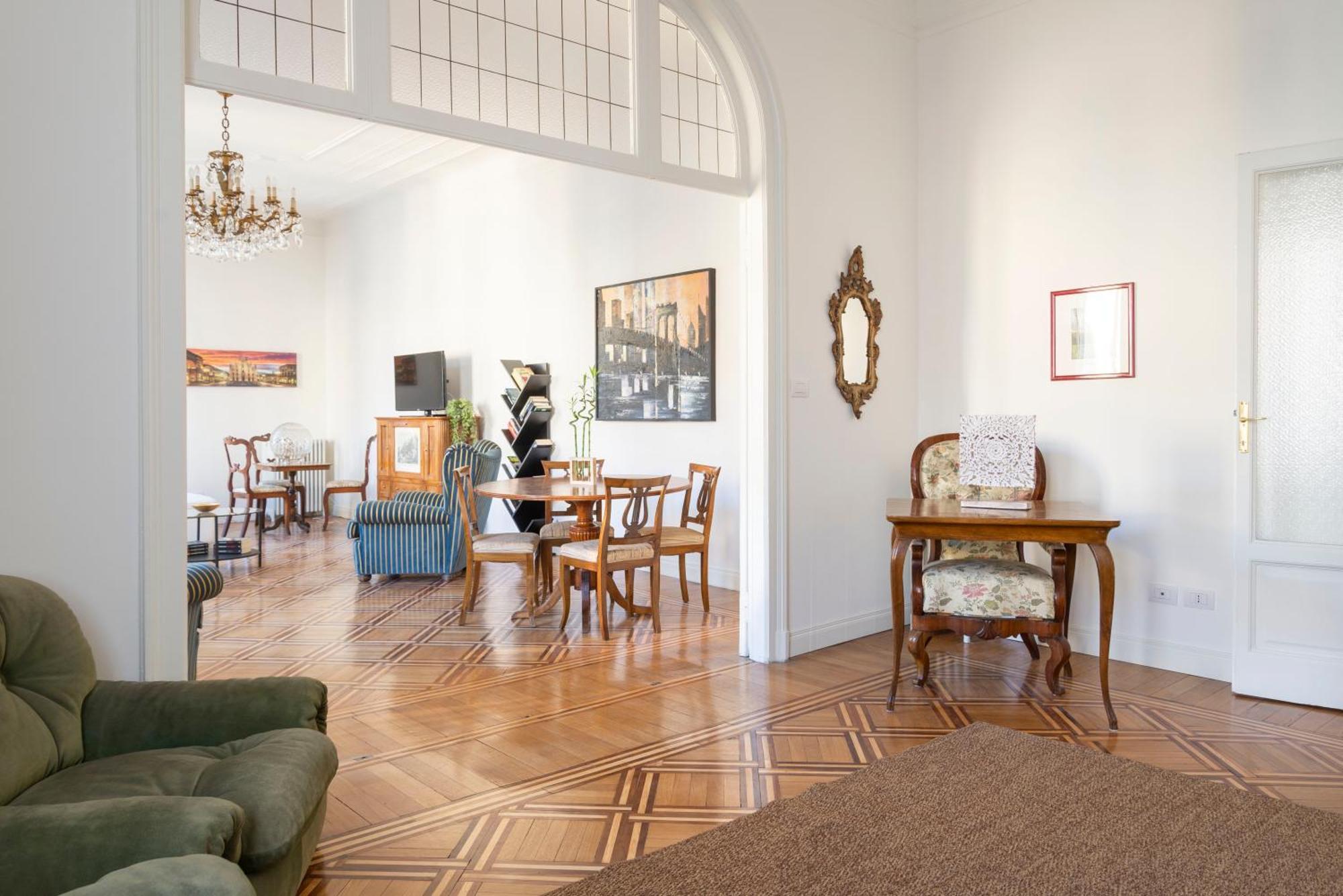 Navigli Harmony Flat, Beautiful & Bright Apartment, 3 Bdr Apartment Milan
