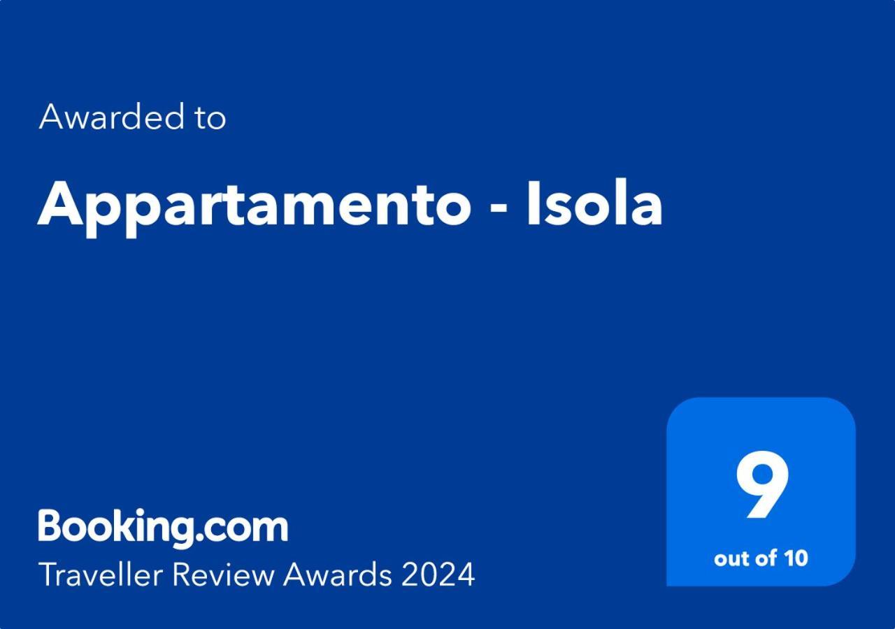 - Isola Milano