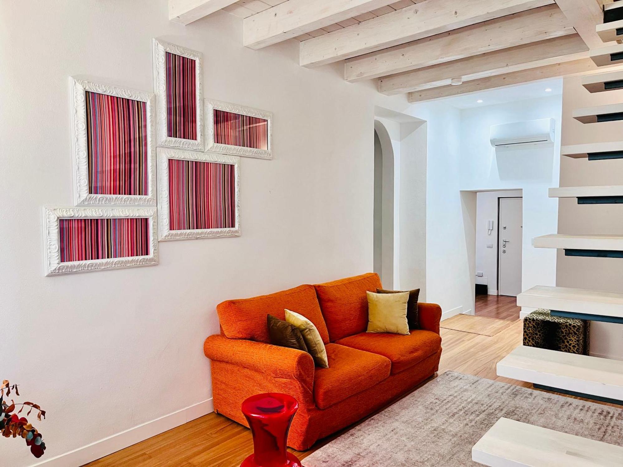Riverside Loft Navigli - Spacious Two-bedroom Appartement Milaan