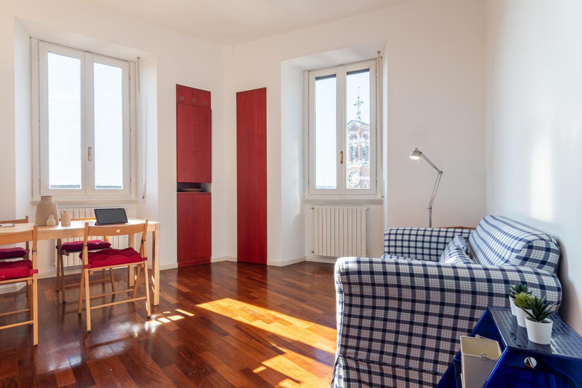 Giulio Flexyrent Apartment