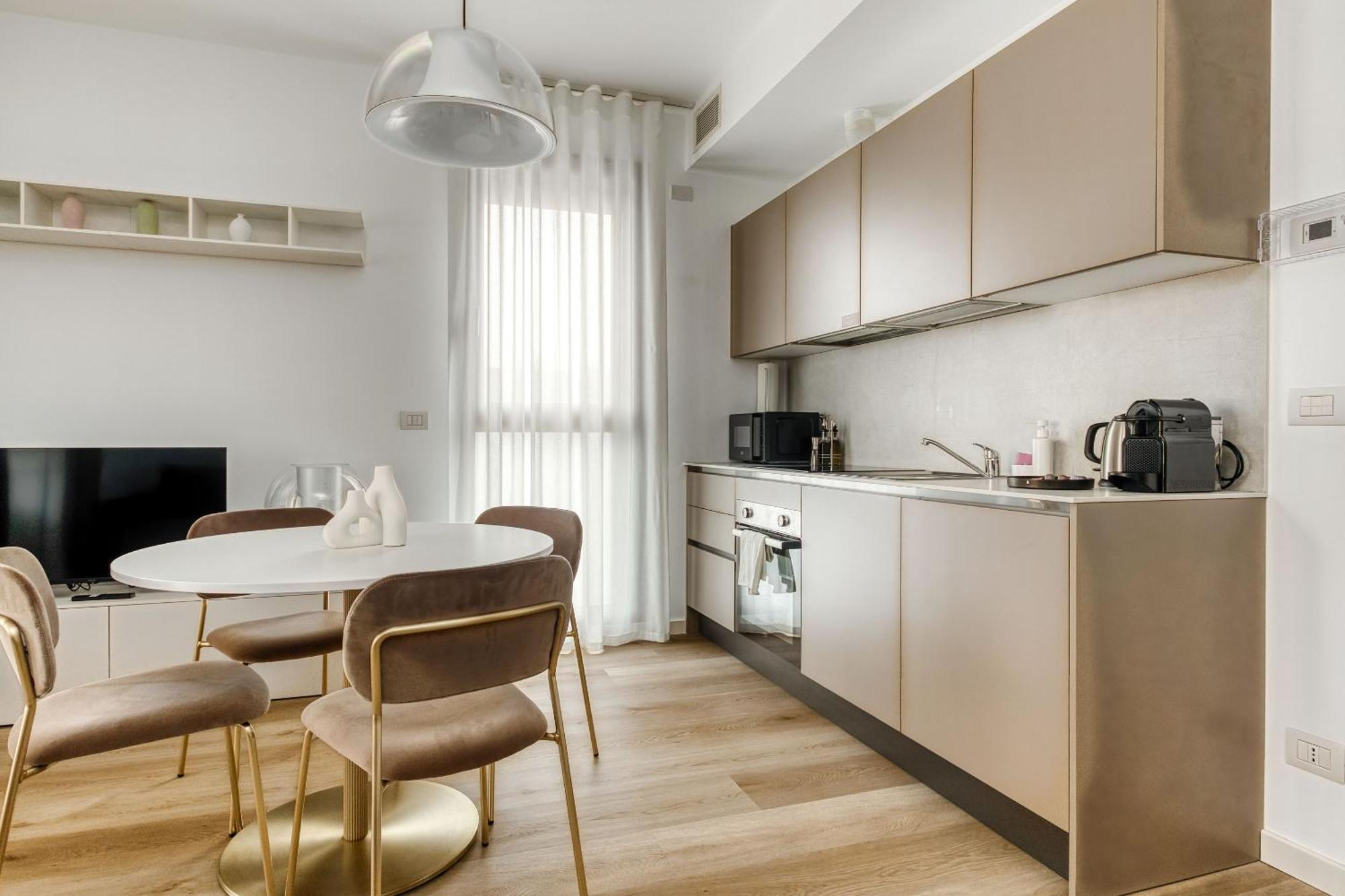 Limehome Park Towers Apartment *