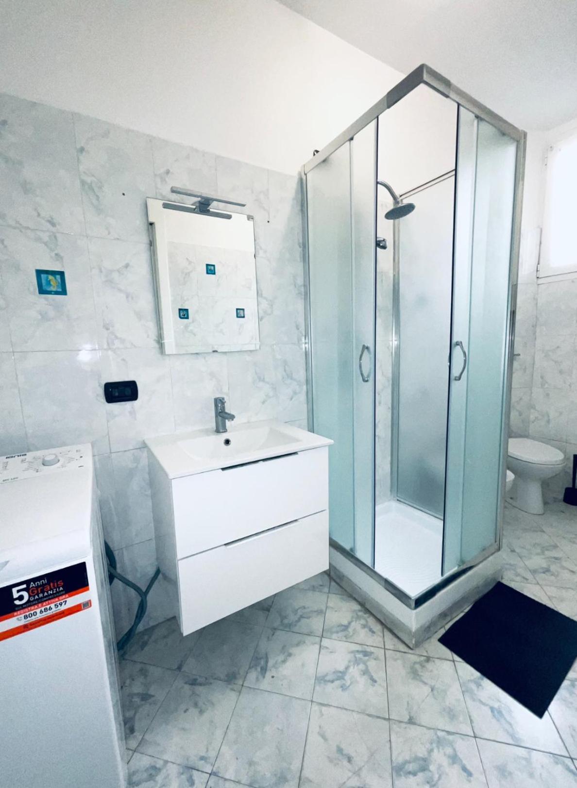 Apartment Nice Central In A Strategic Position Milan