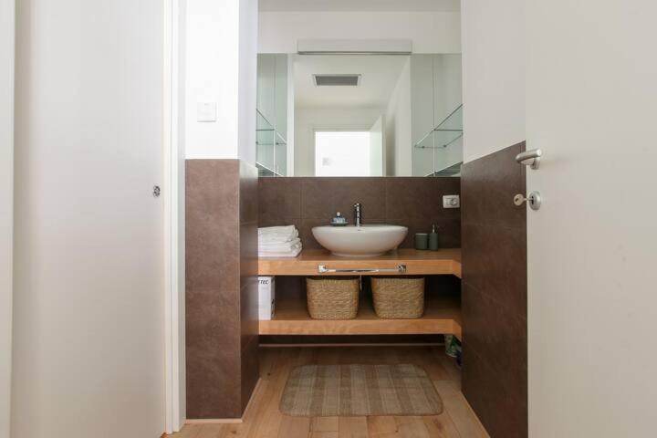 Hozyhome Isola District Lejlighed Milano