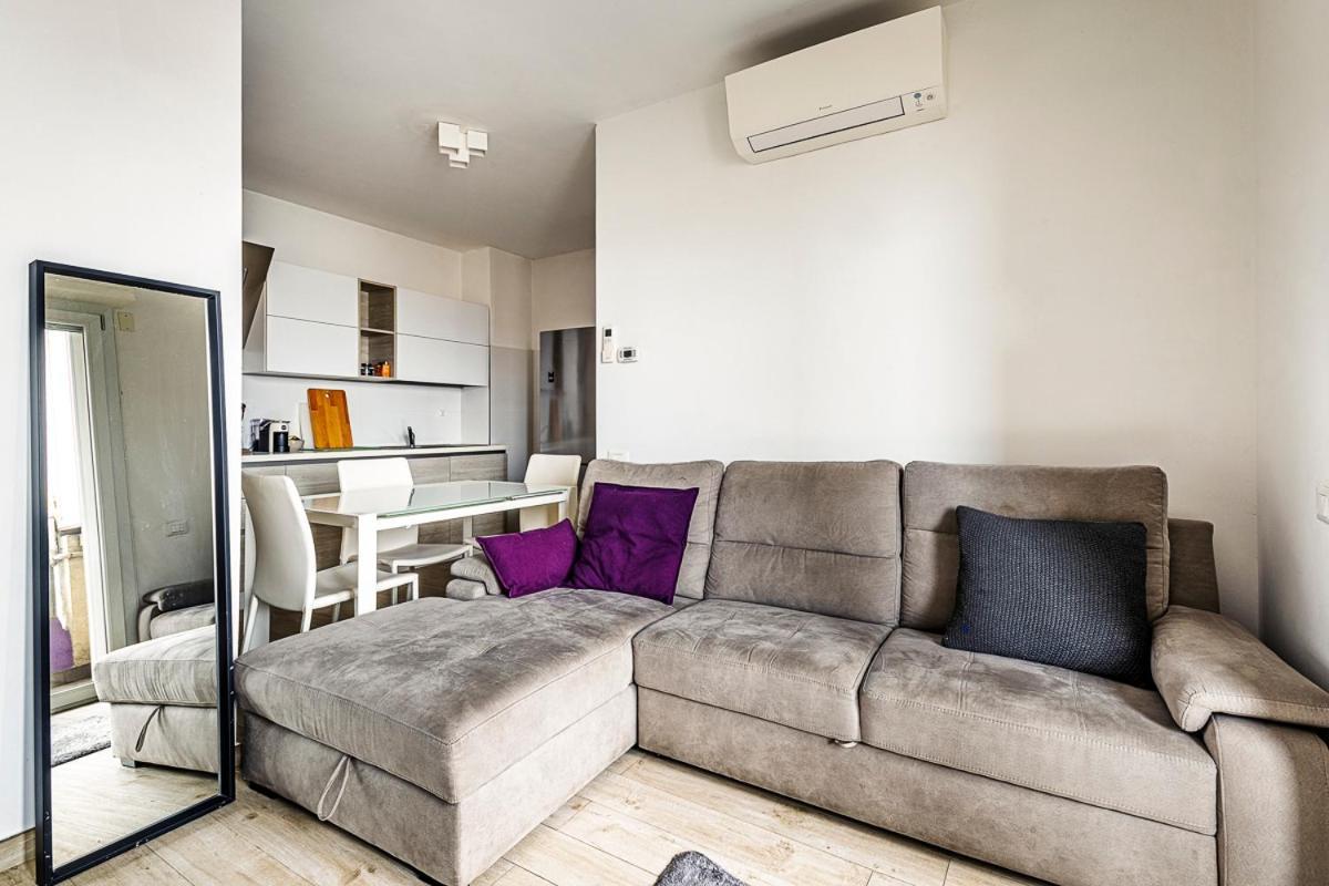 Brand New 1 Bedroom In Navigli Area Appartamento