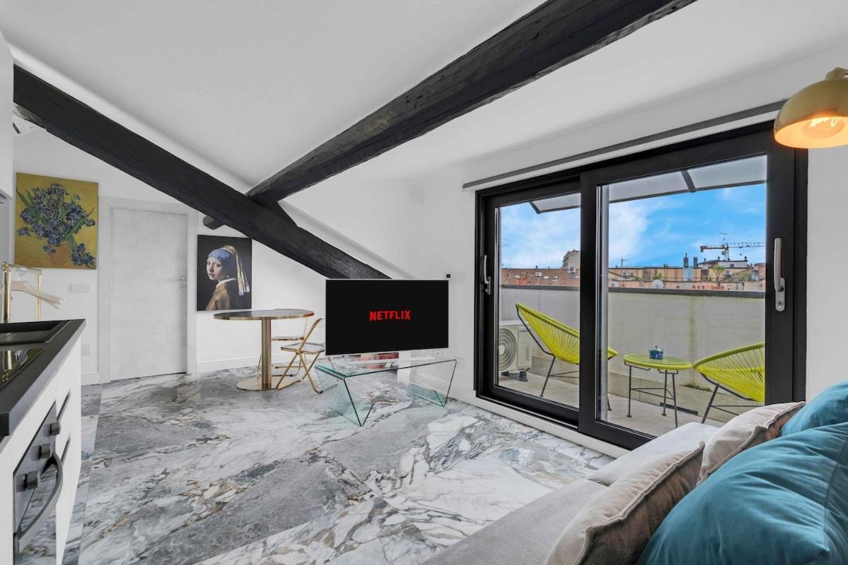 Porta Venezia -the Roofs Of