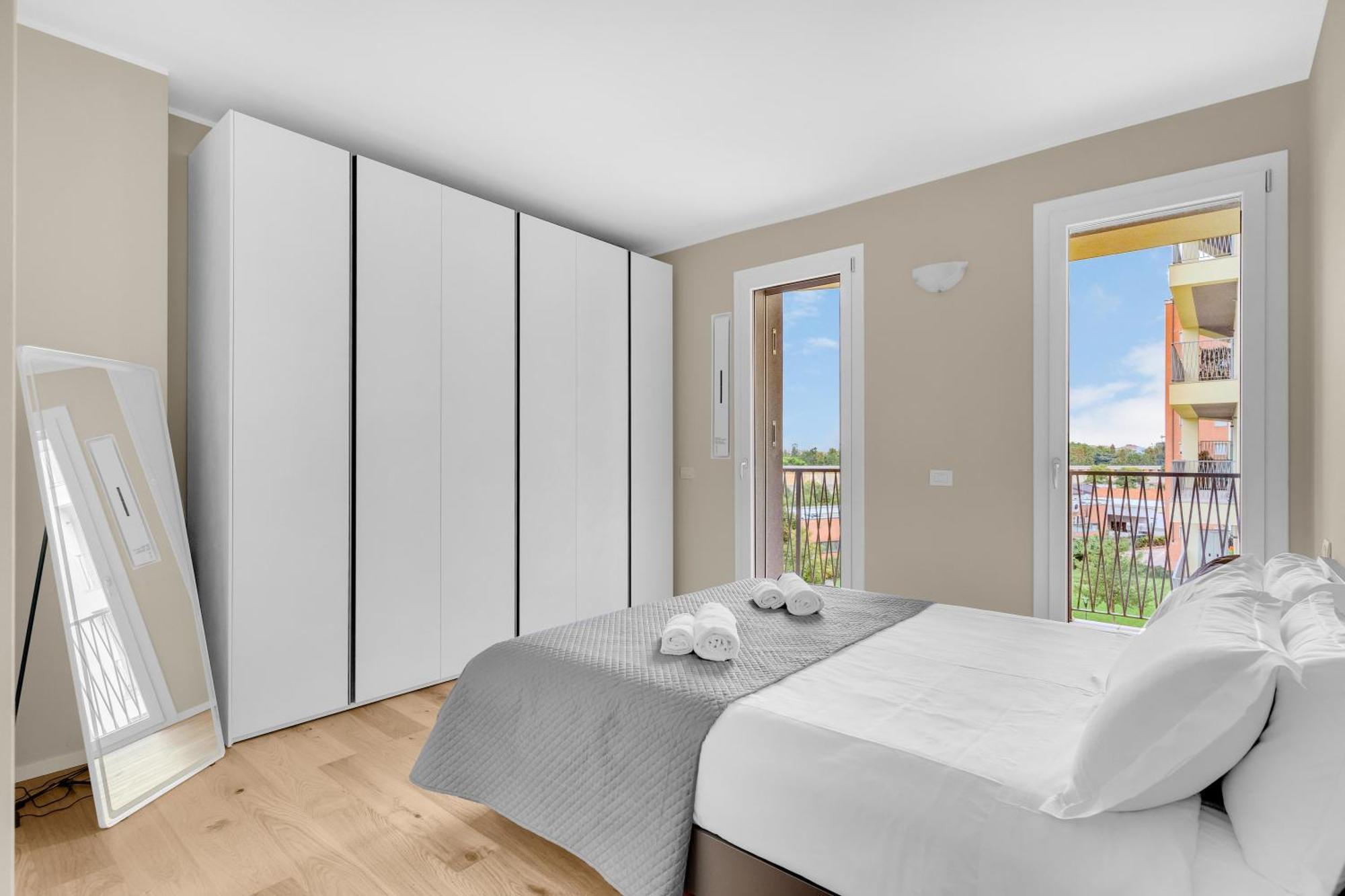Appartamento Living With Terrace & Garage By Ndp Rent *