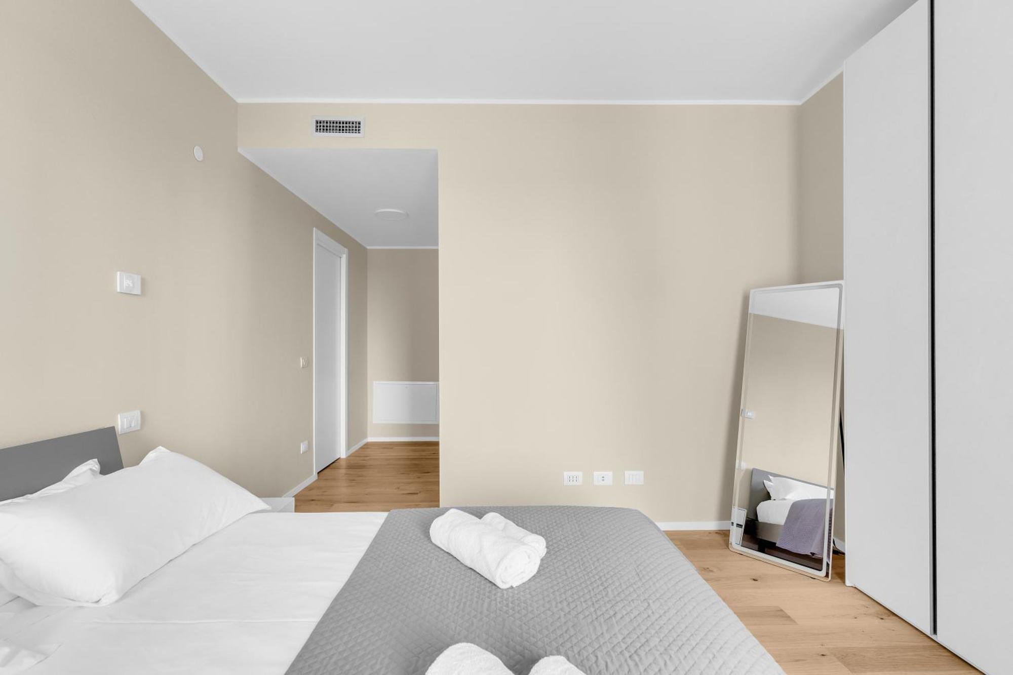 Living With Terrace & Garage By Ndp Rent * Milano