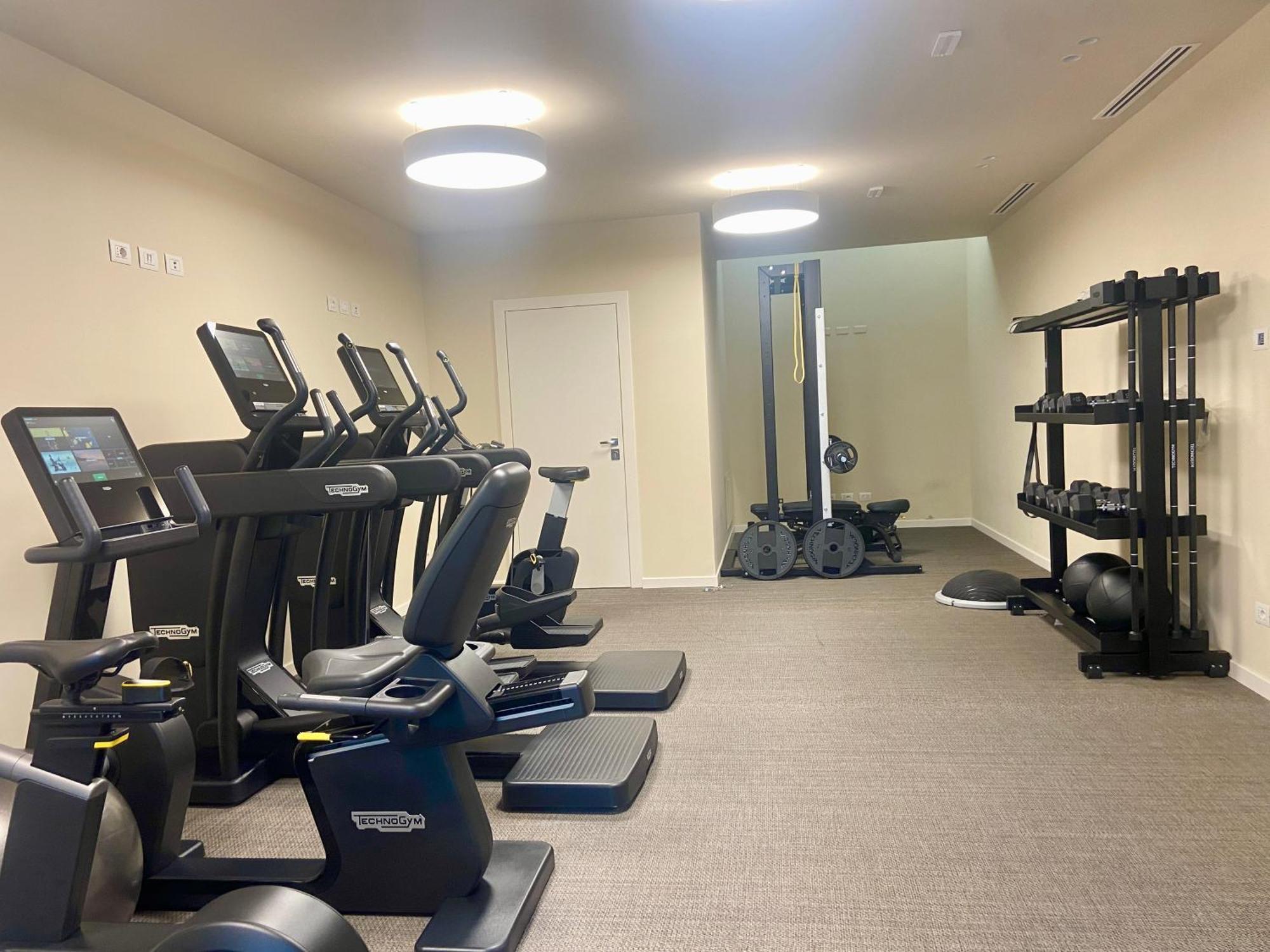 Modern With - Gym And Pool Appartamento Milano