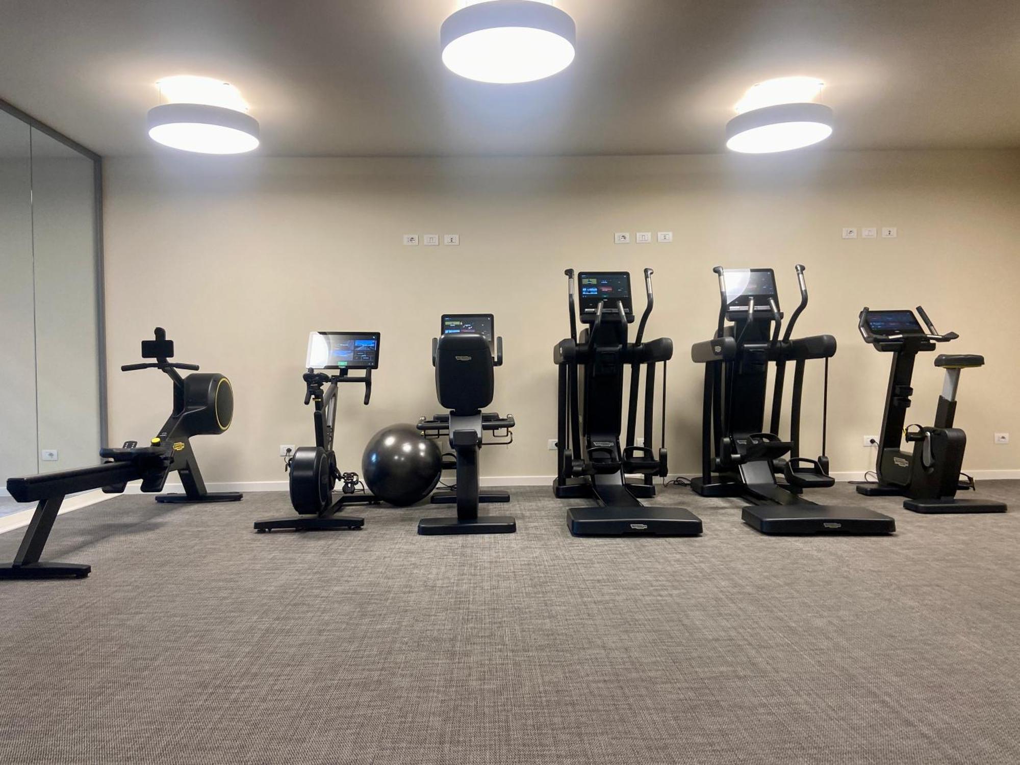 Modern With - Gym And Pool * Milano