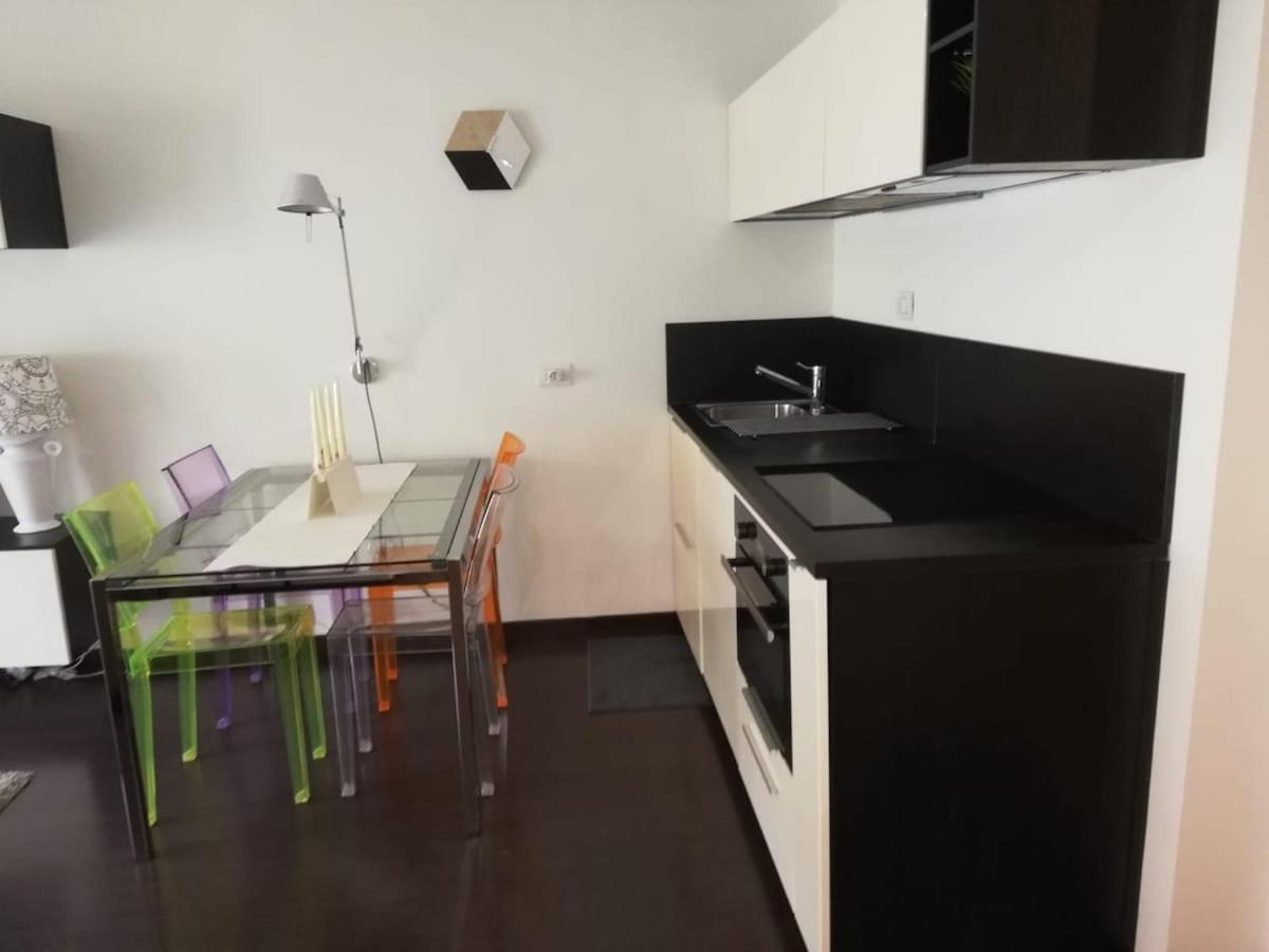 Delightful Two-room In Brera Appartamento