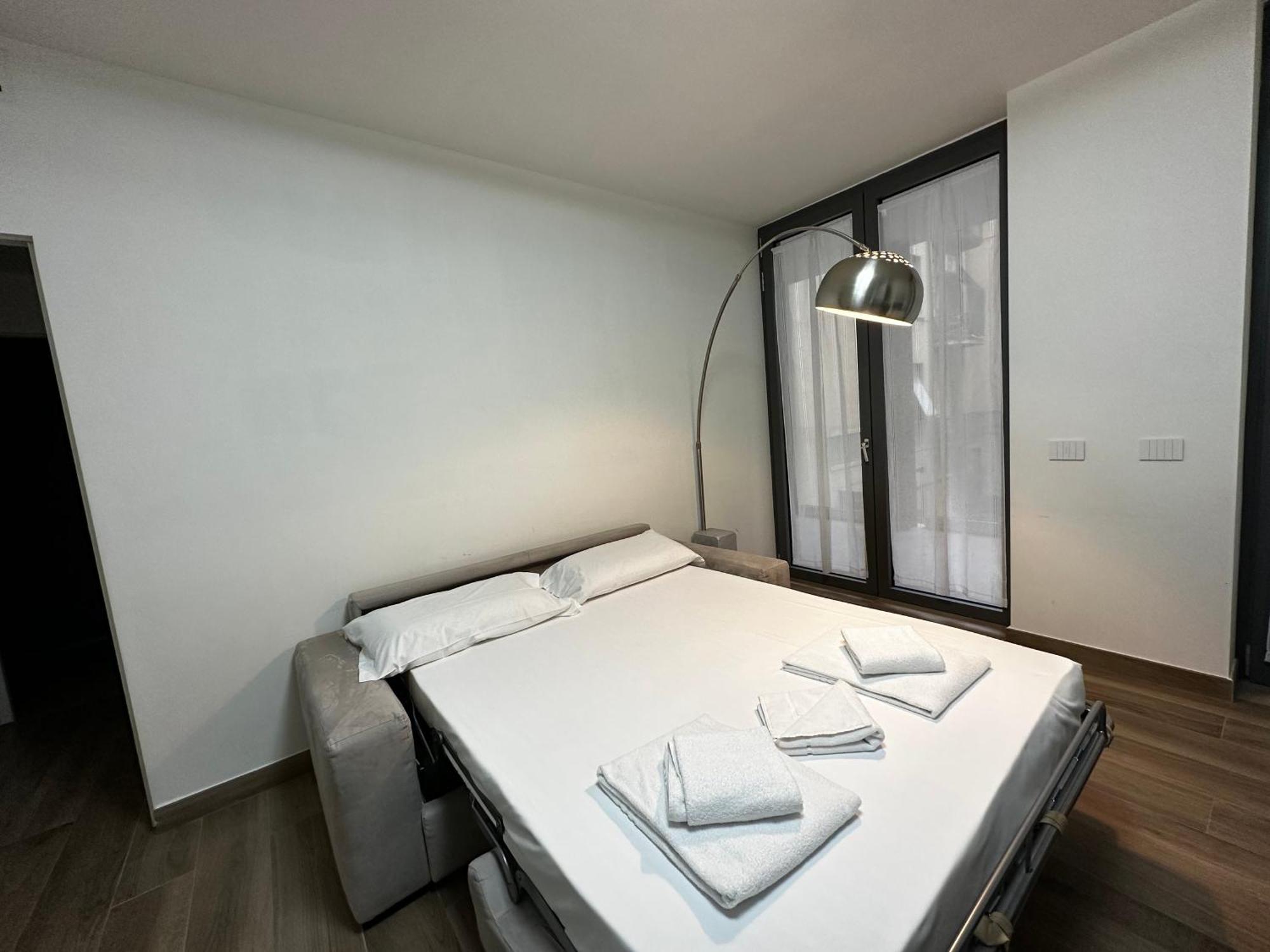 Macchi 61 - Station * Milano