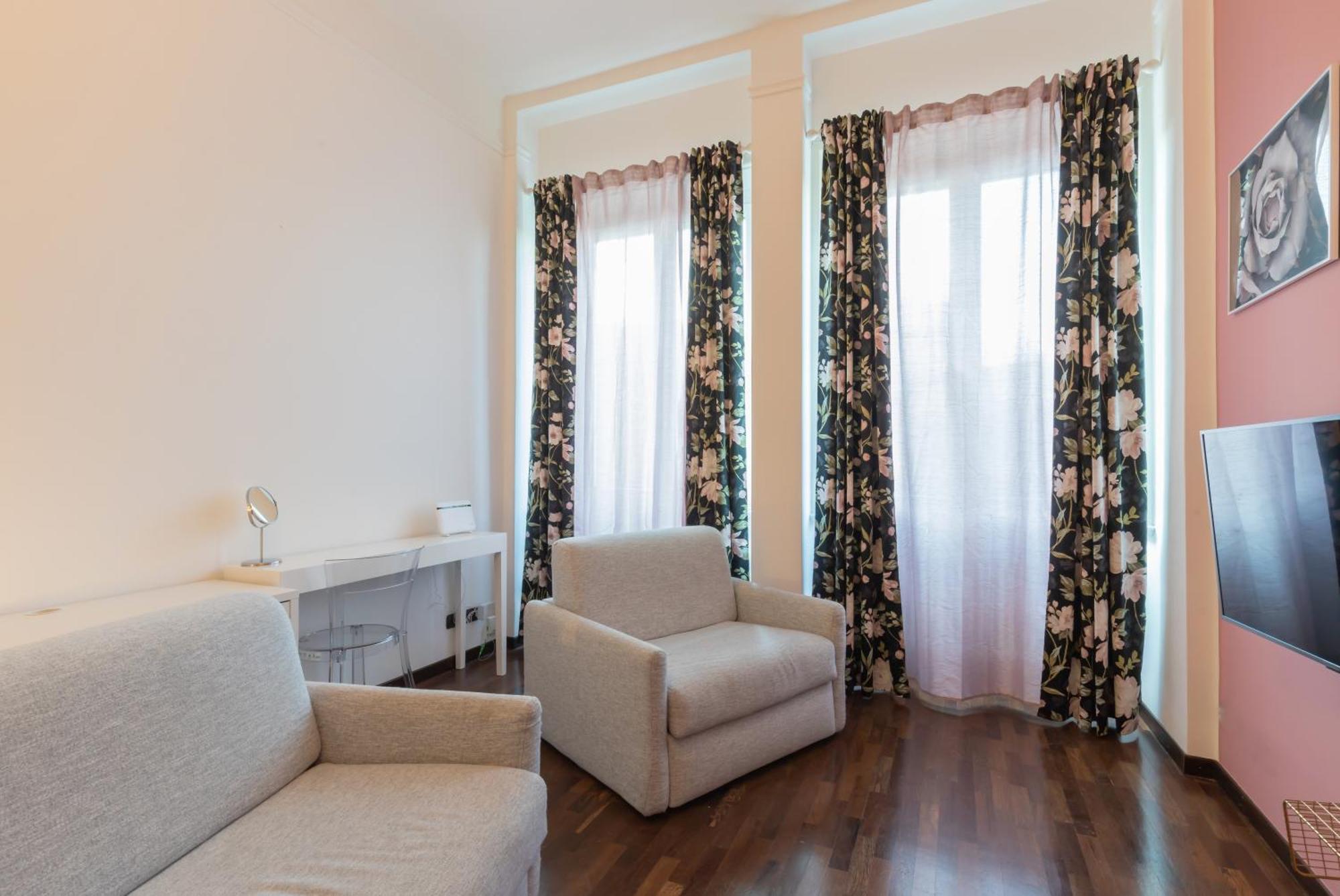 Duomo View - 2 Min From Duomo Amazing Location Apartment Mailand