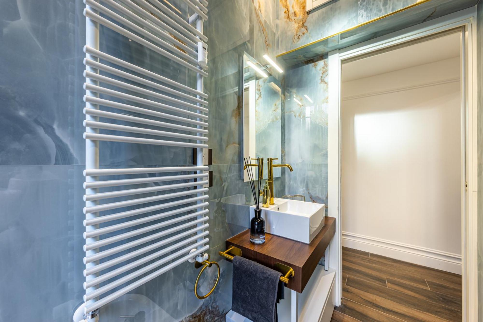 Station, Luxury & Modern With Comfort! Appartamento