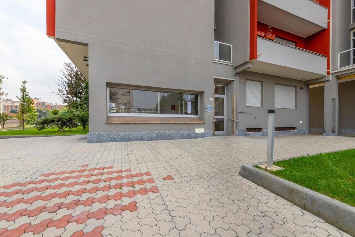 Meravigliosa Vista Su Citylife-famagosta M2,wifi Milan