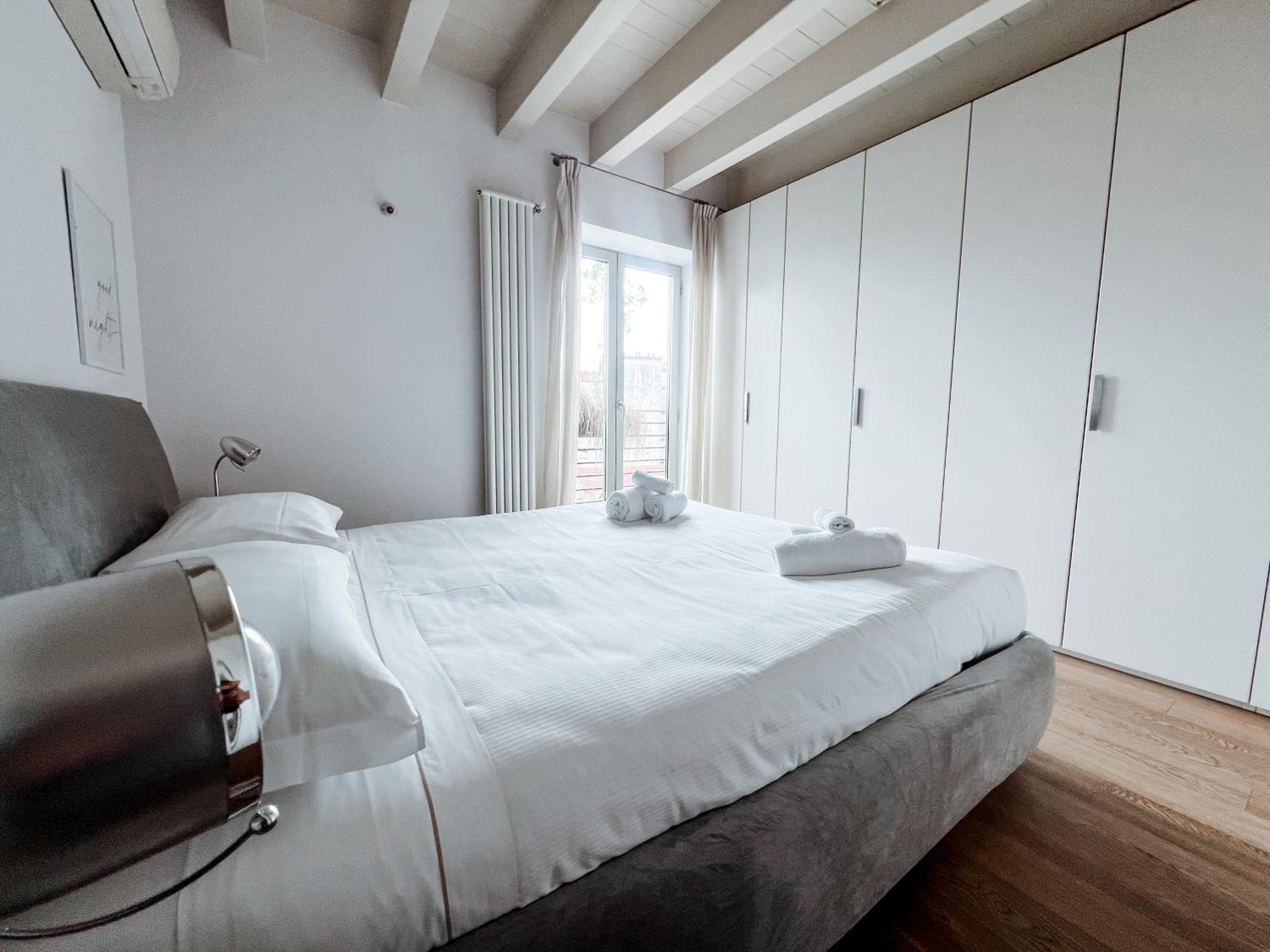 Garden Penthouse - Large & Trendy Flat,