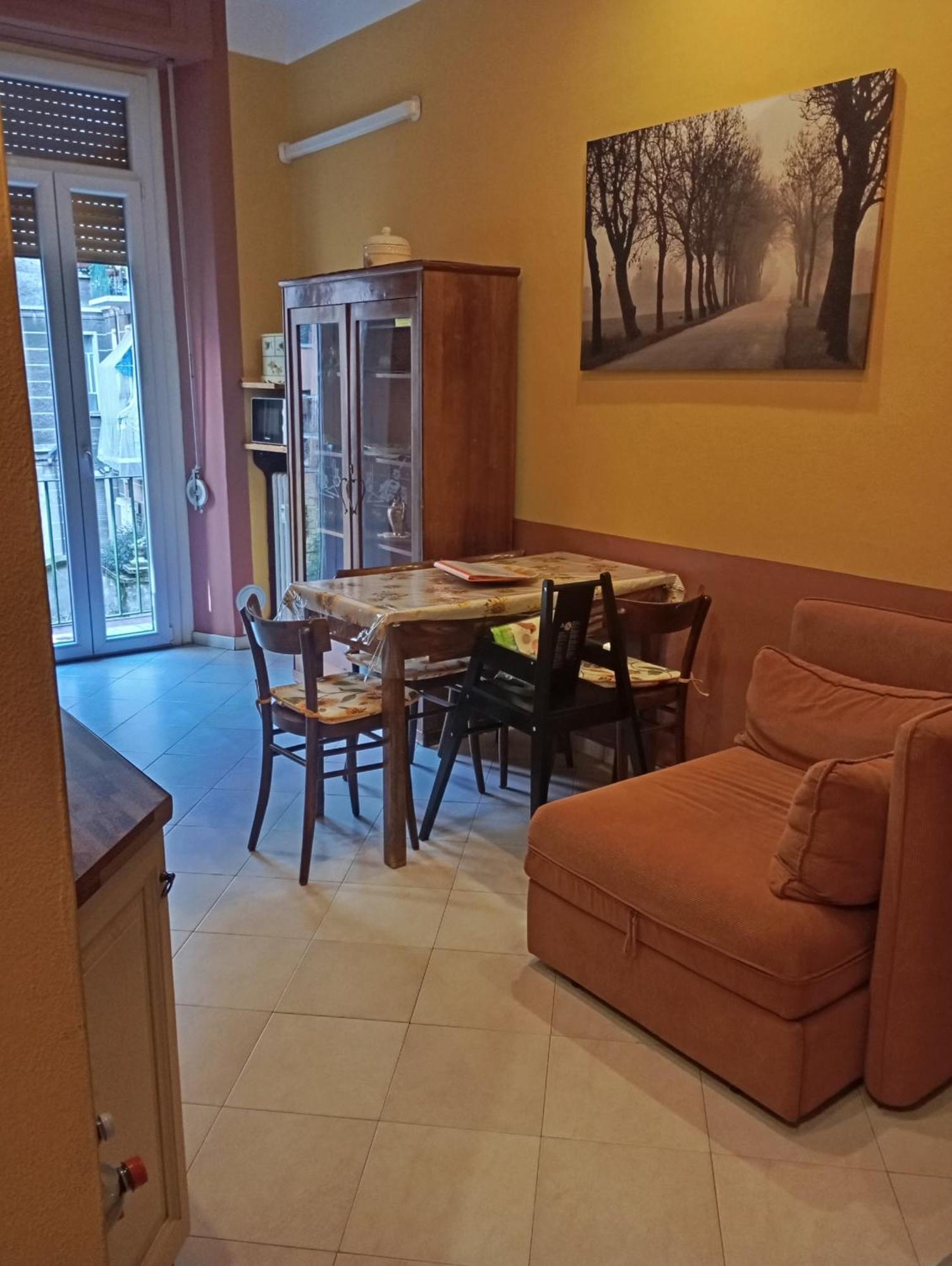 Flores Home, Vintage Style & Comfort Steps To Center, Navigli, Bocconi Apartment