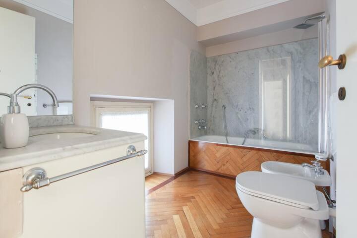 Appartamento Hozyhome Prestigiosa Ed Economica Soluzione In Duomo *