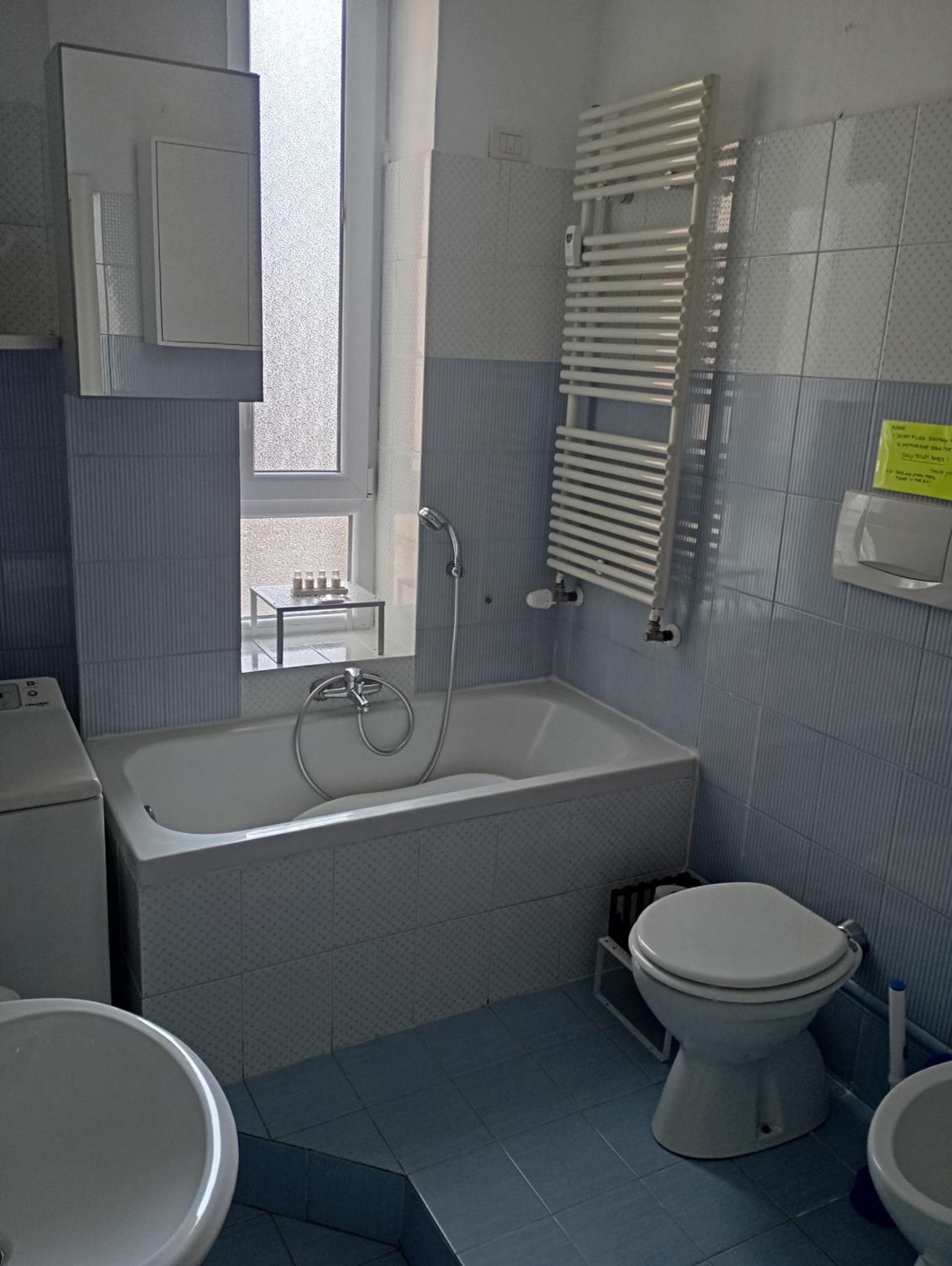 Apartment Flores Home, Vintage Style & Comfort Steps To Center, Navigli, Bocconi