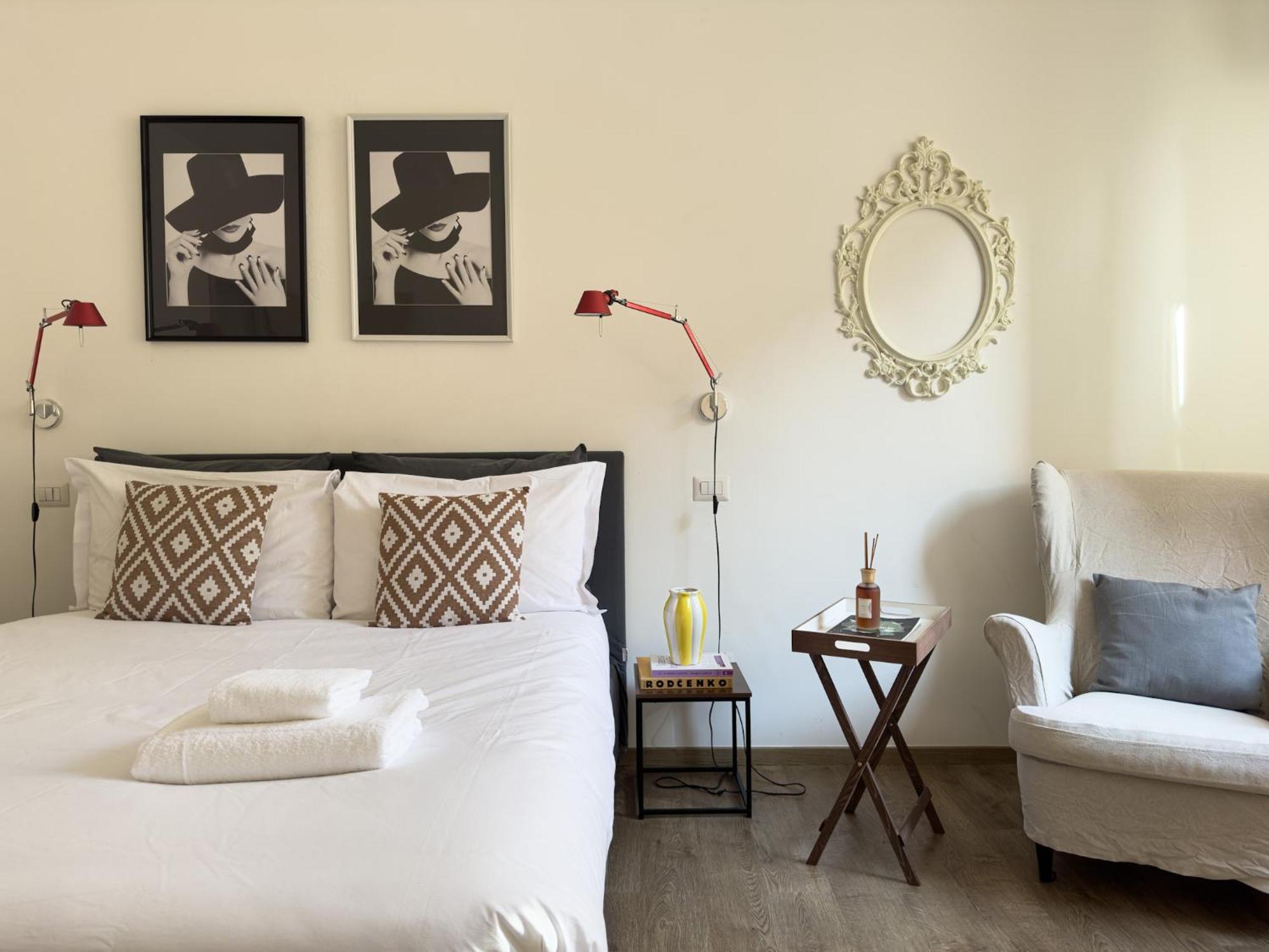 The Boutique - In The Heart Of Via Paolo Sarpi * Milano