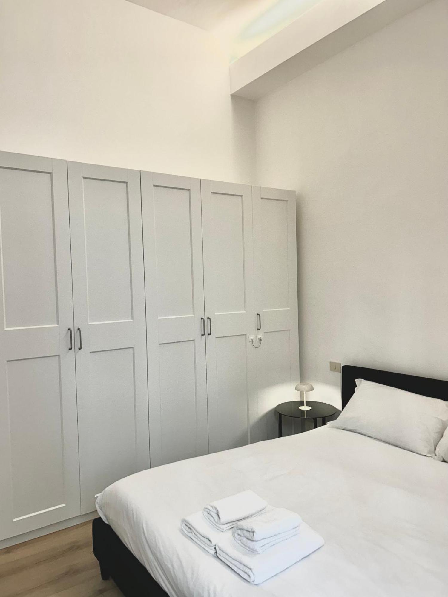 Casa Verga - Exclusive Haven Of Style And Elegance In Moscova Appartamento *