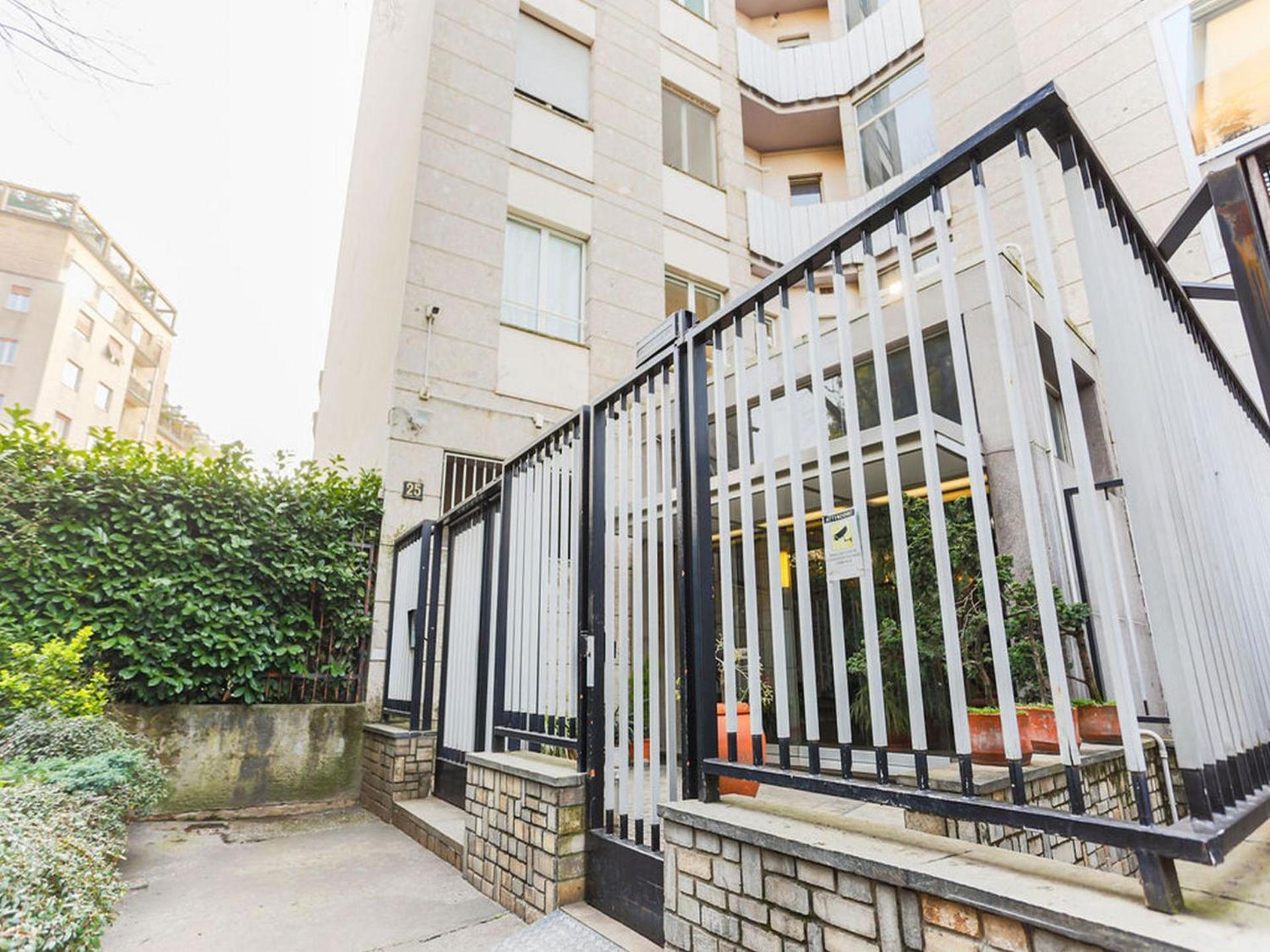The Rent - Wonderful Multi-bedroom In The Area Colonne Di San Lorenzo Milano