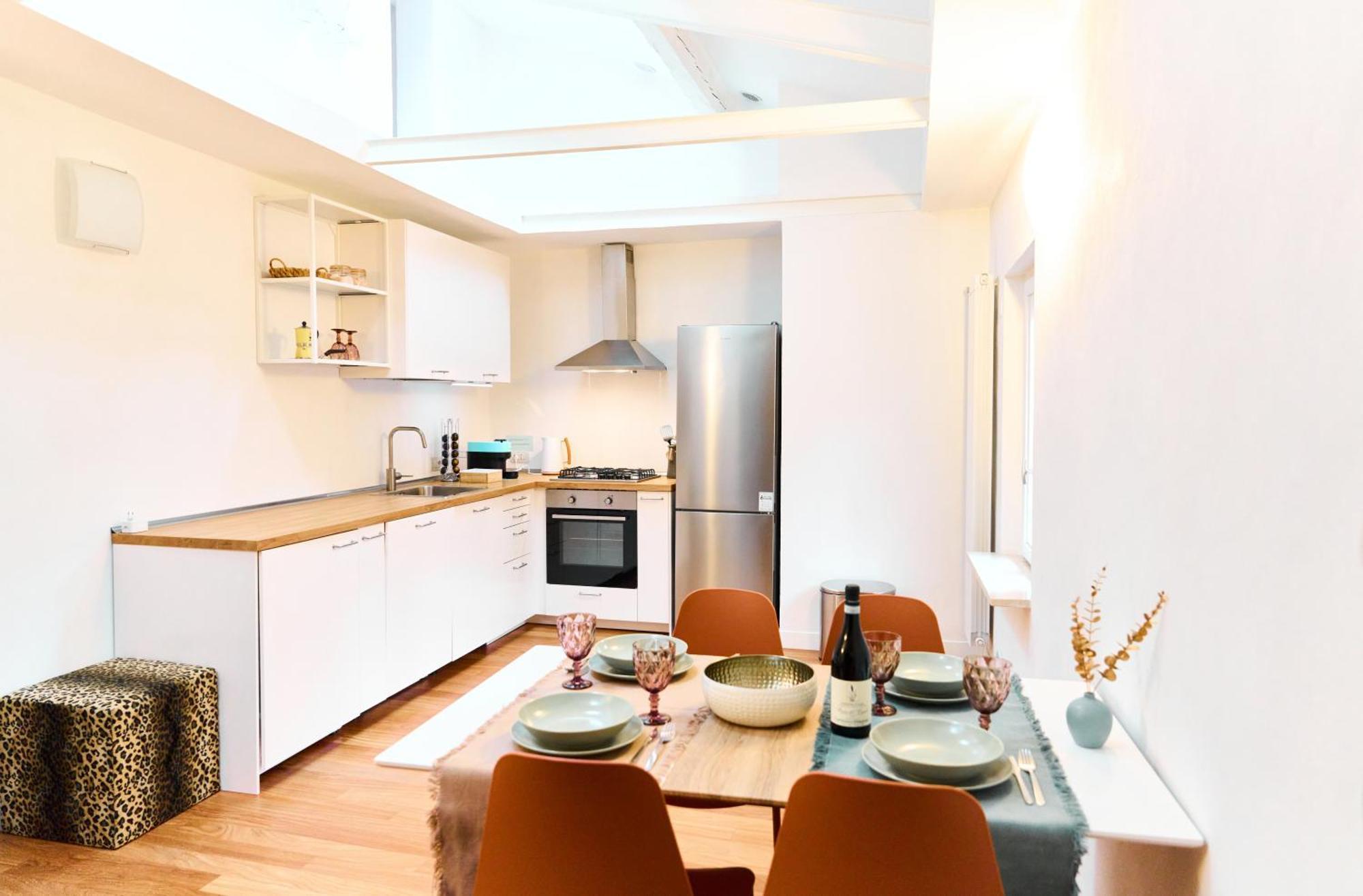 Riverside Loft Navigli - Spacious Two-bedroom Appartement Milaan