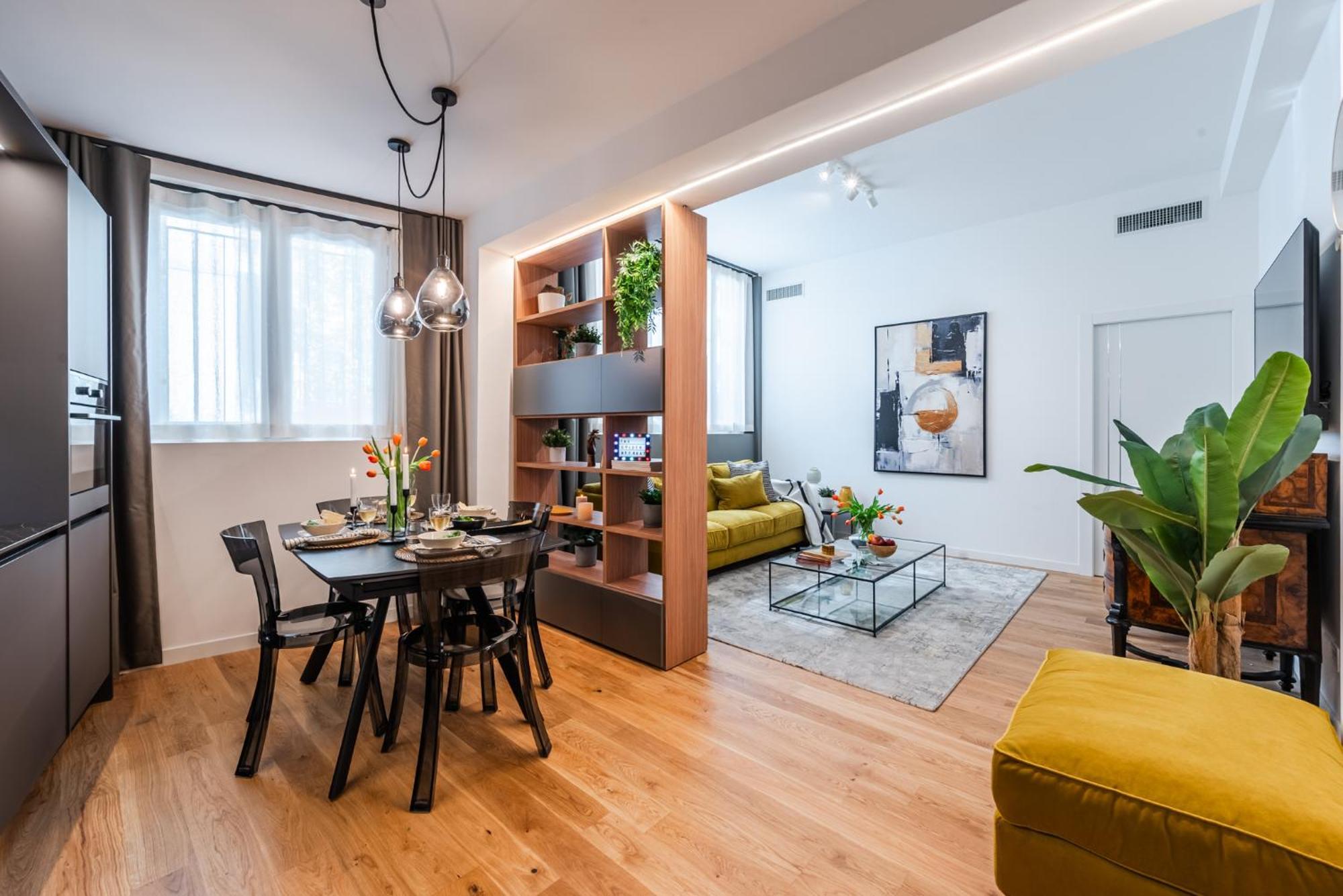 The Golden Retreat - San Babila Duomo Apartment *