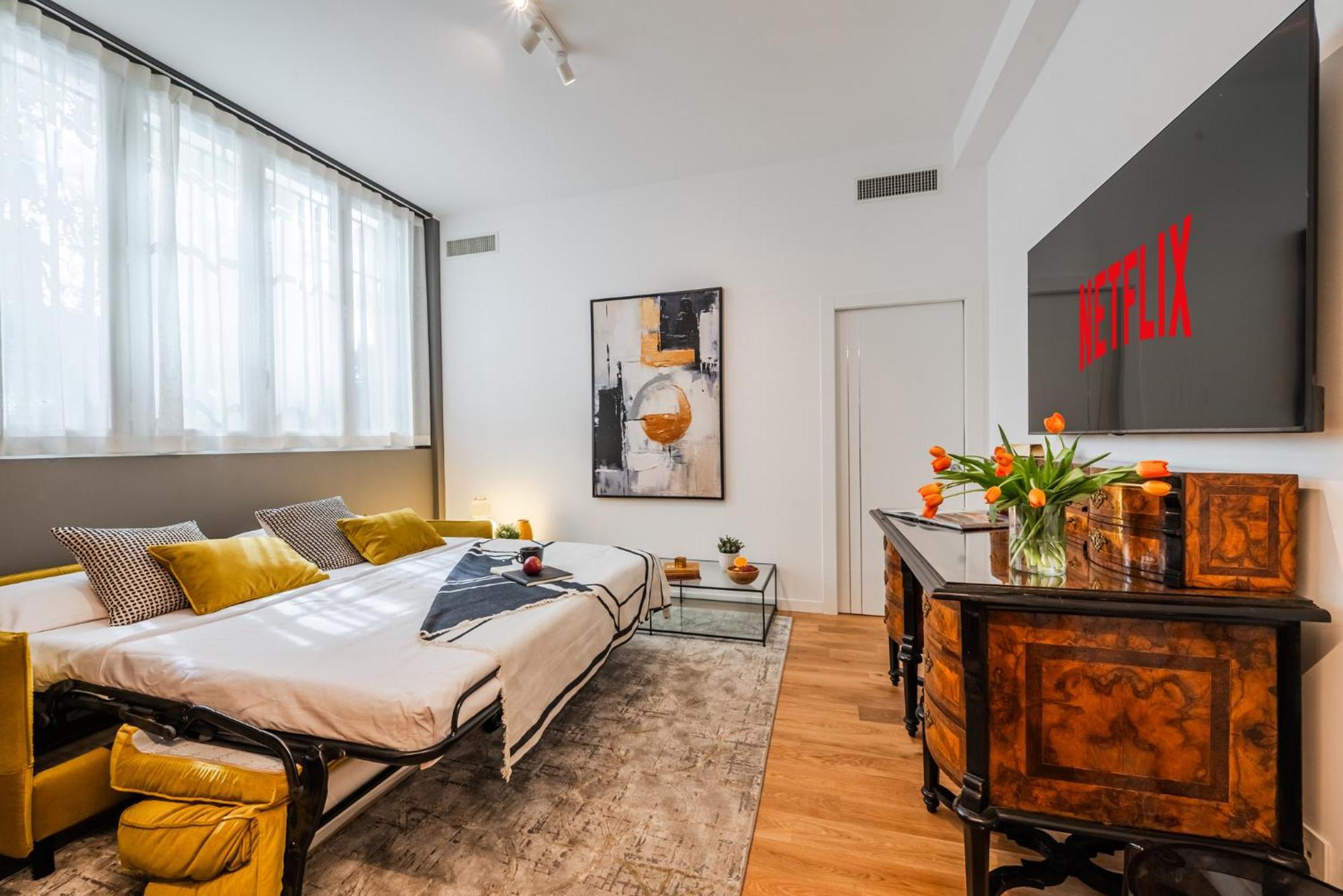 Apartment The Golden Retreat - San Babila Duomo *