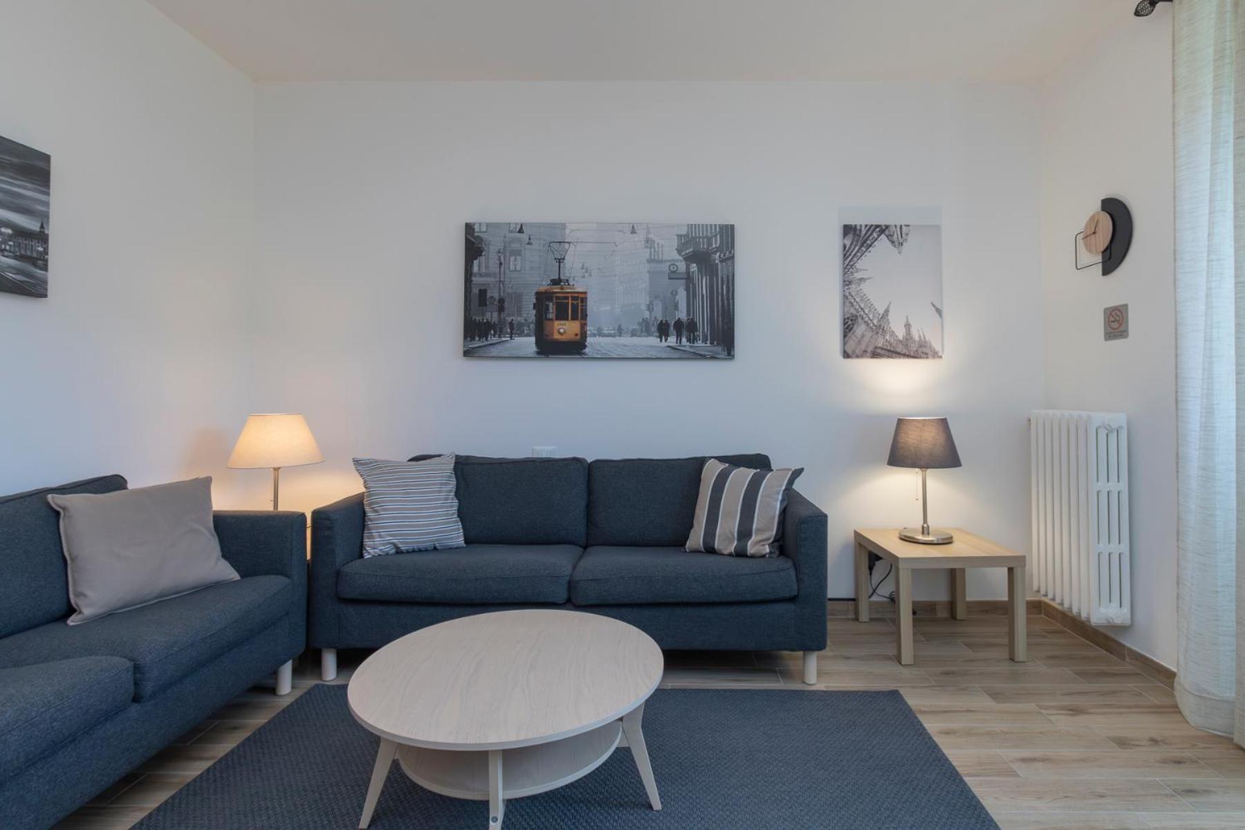Metro Line 1 Free Parking Apartment