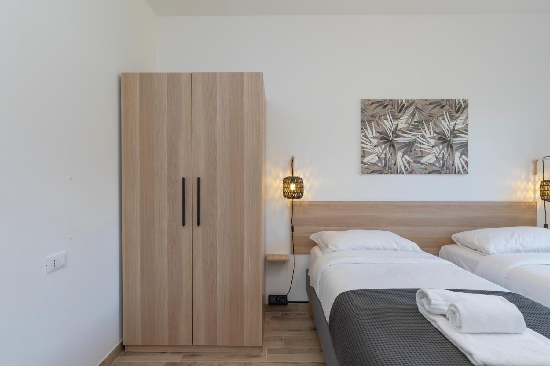 Metro Line 1 Free Parking Apartment *