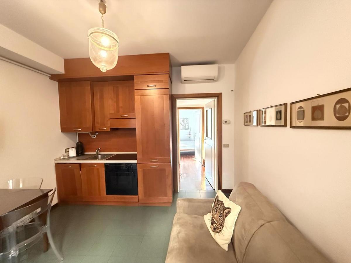 Apartment Centric Flat